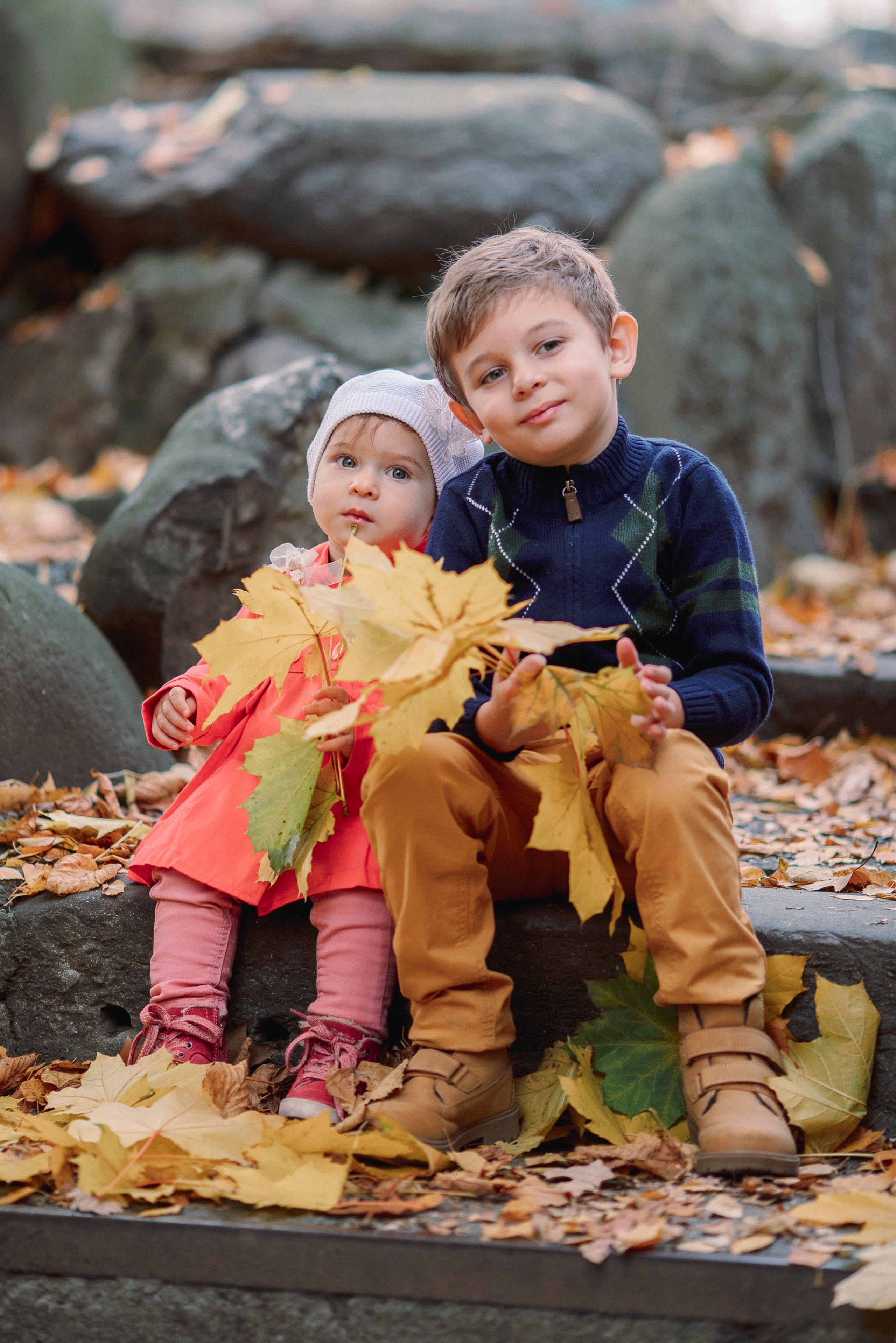 Детская фотосессия в осеннем парке. Фотограф во Владикавказе Юрий Геворгизов