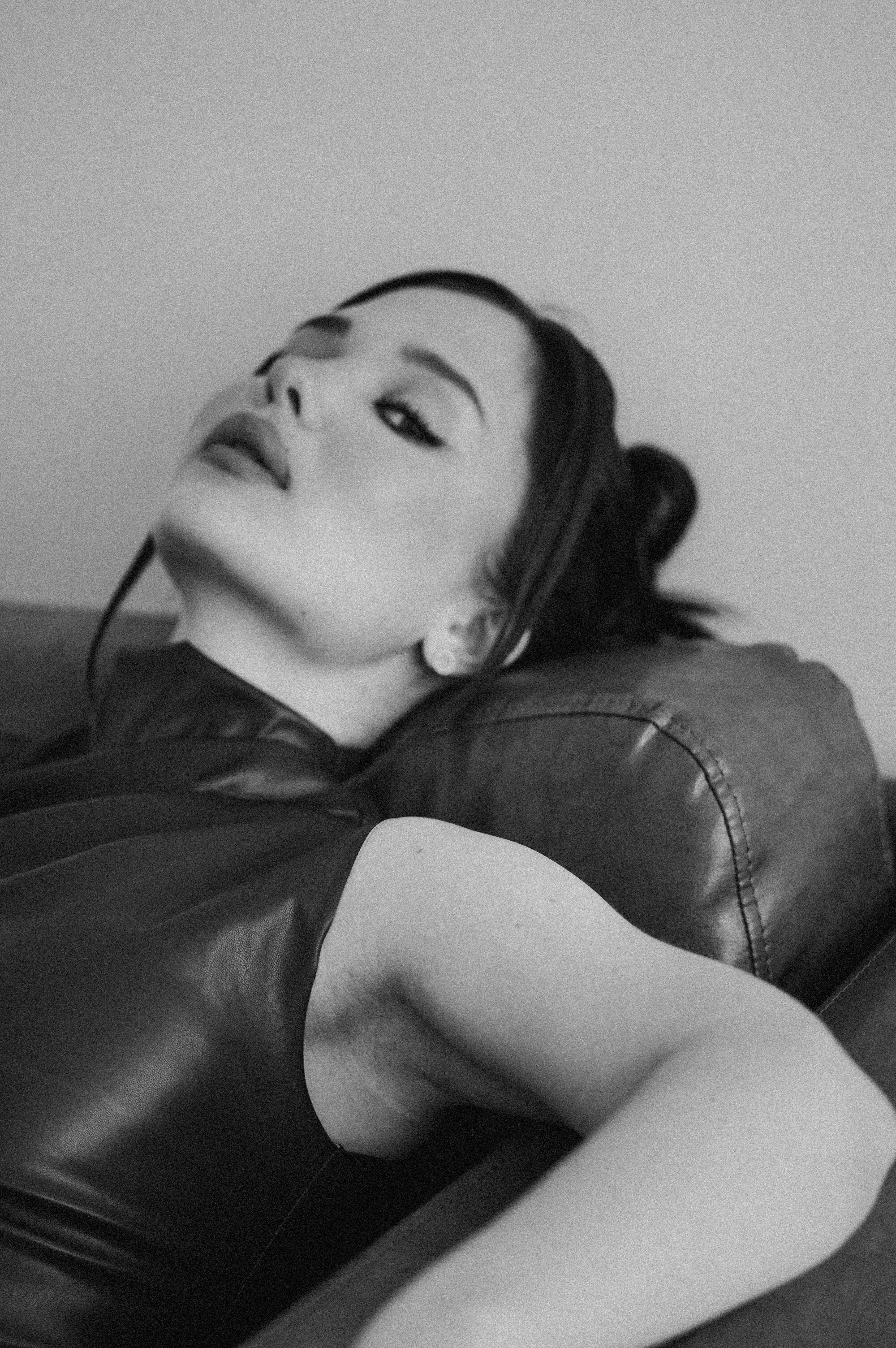 Kira. Я — Алёна и я фотографирую красиво (е)