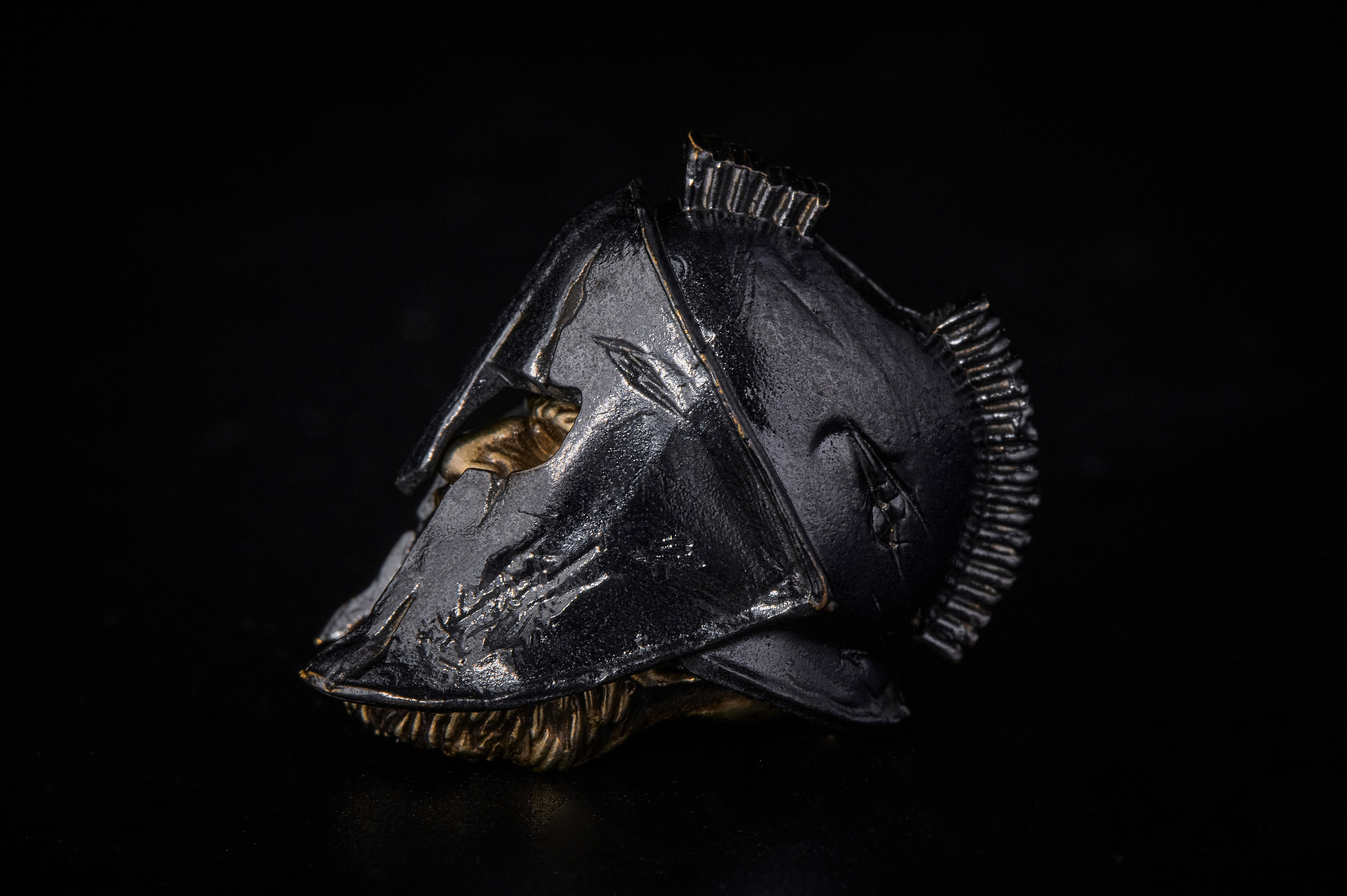 Мужская бижутерия на чёрном фоне. Фотограф Яковлев Роман — Красноярск