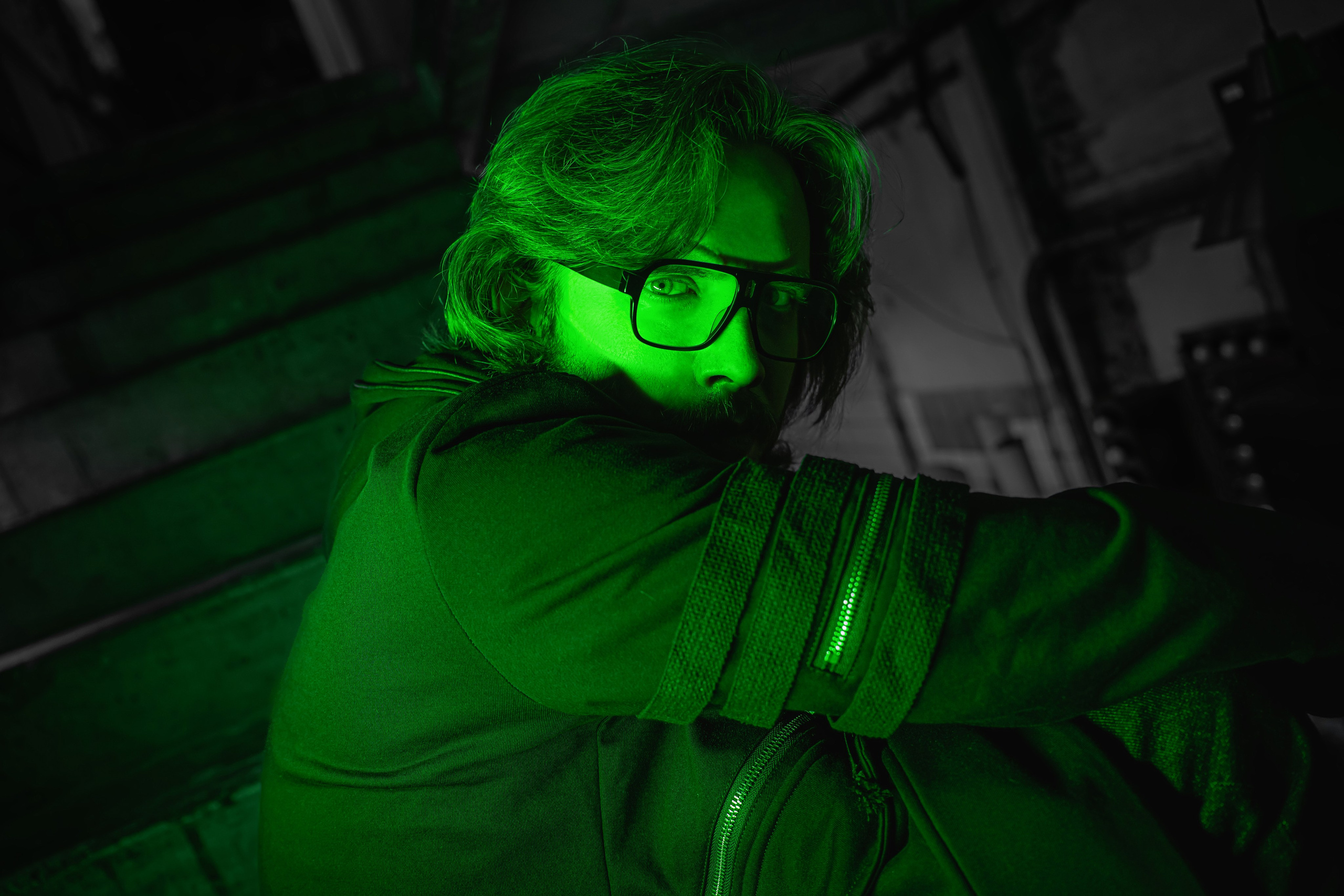 Мрак в неоновых лучах. Репортажный фотограф Анастасия Рубцова