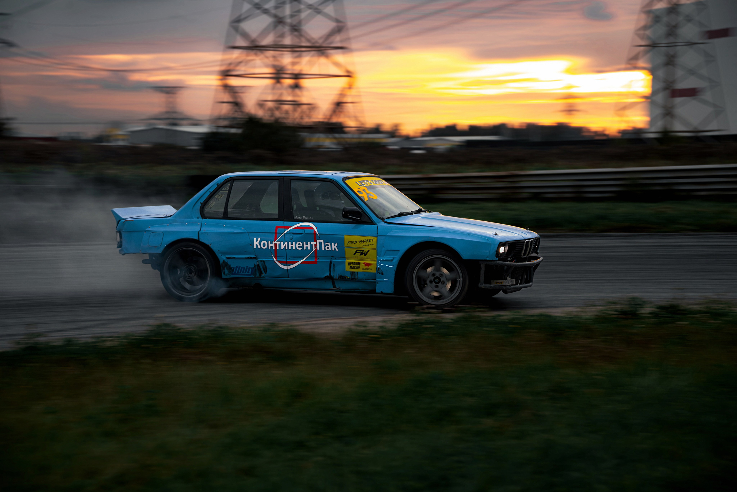 Фотосъемка дрифта в Санкт-Петербурге | Энергичные кадры для спортивных медиа