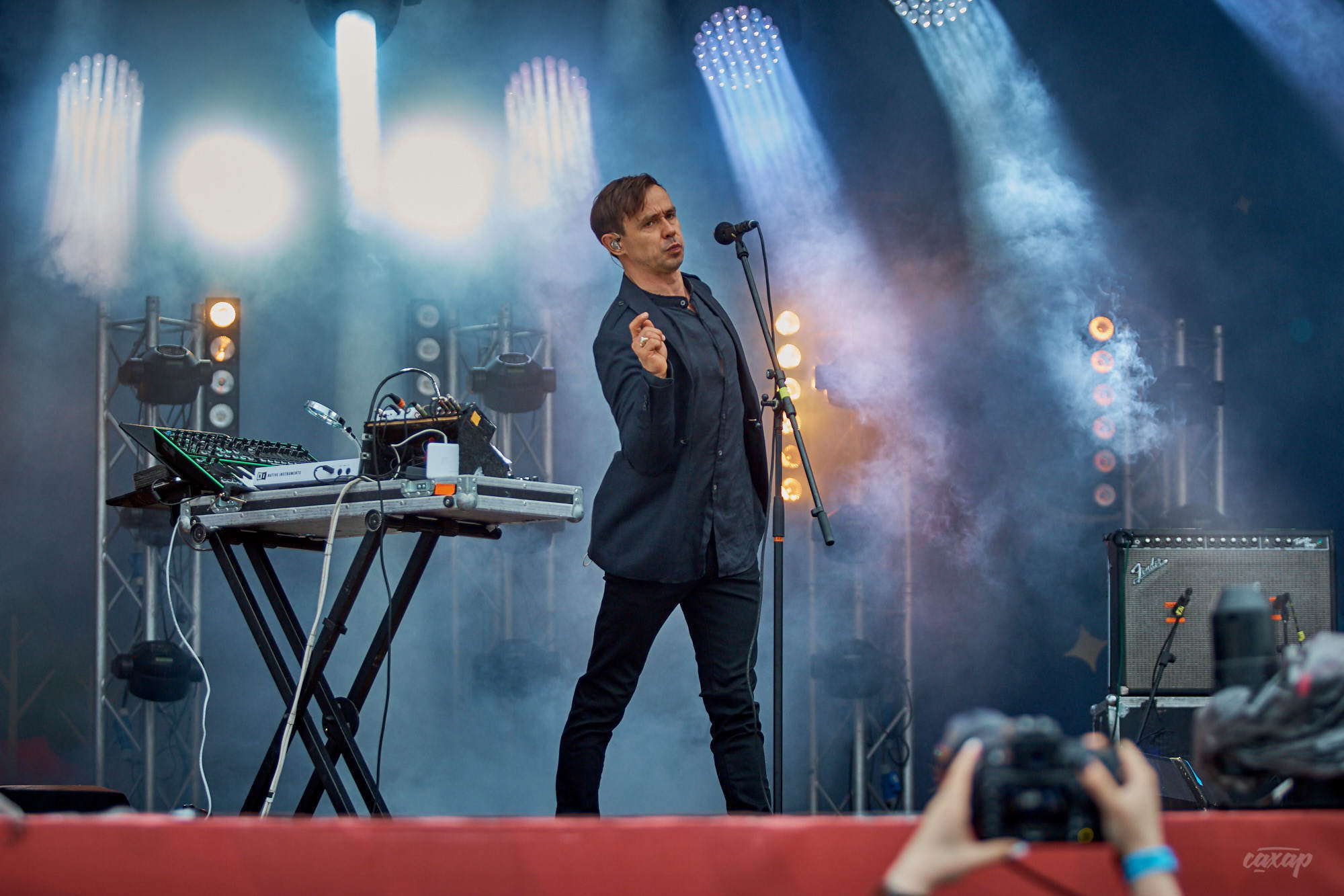 Дельфин, фото с концерта. Фотограф в Екатеринбурге Юра Сахар. Профессиональный фотограф в Екатеринбурге Юра Сахар