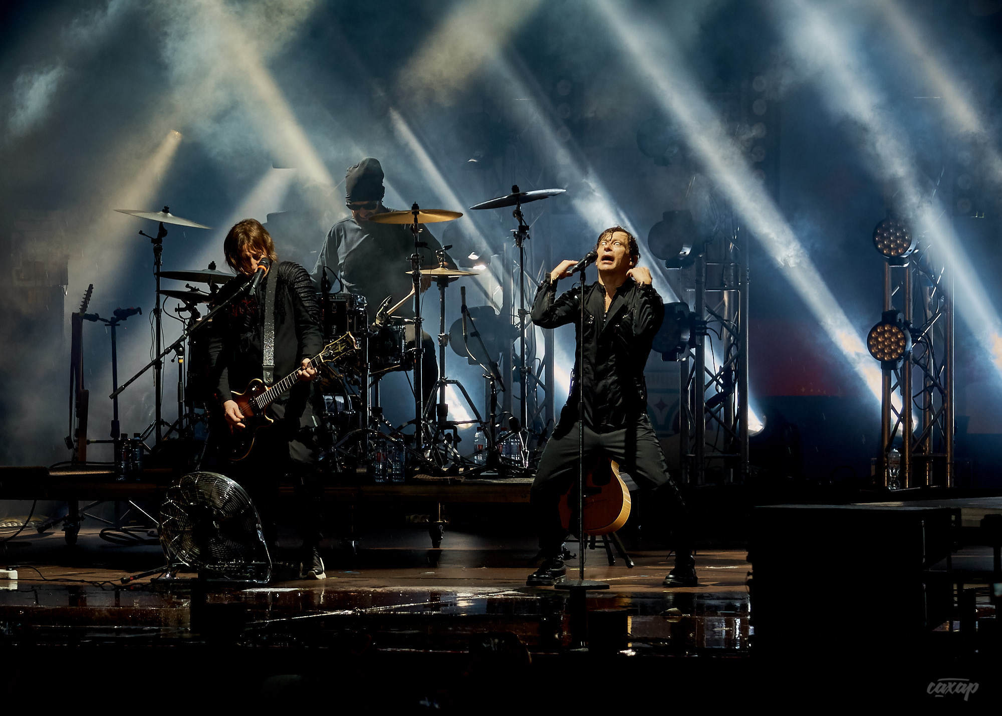 БИ-2, фото с концерта. Фотограф в Екатеринбурге Юра Сахар. Профессиональный фотограф в Екатеринбурге Юра Сахар