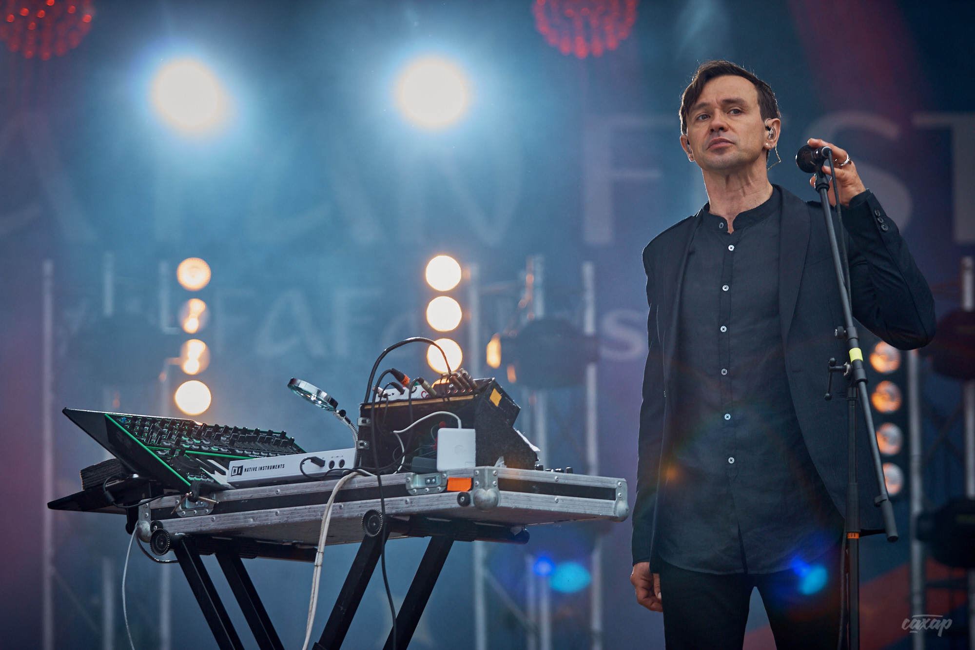 Дельфин, фото с концерта. Фотограф в Екатеринбурге Юра Сахар. Профессиональный фотограф в Екатеринбурге Юра Сахар