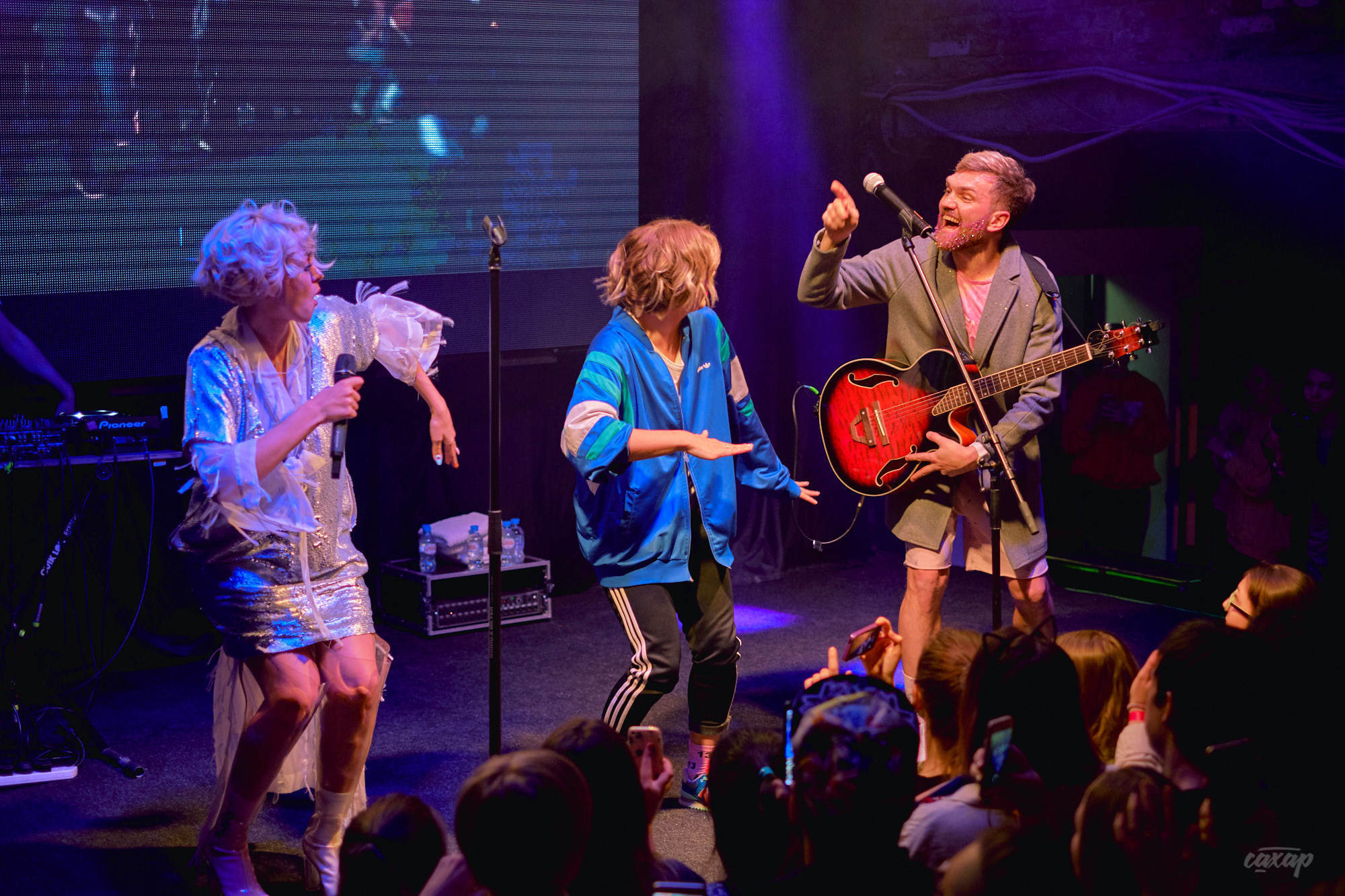 Богачи, фото с концерта. Фотограф в Екатеринбурге Юра Сахар. Профессиональный фотограф в Екатеринбурге Юра Сахар