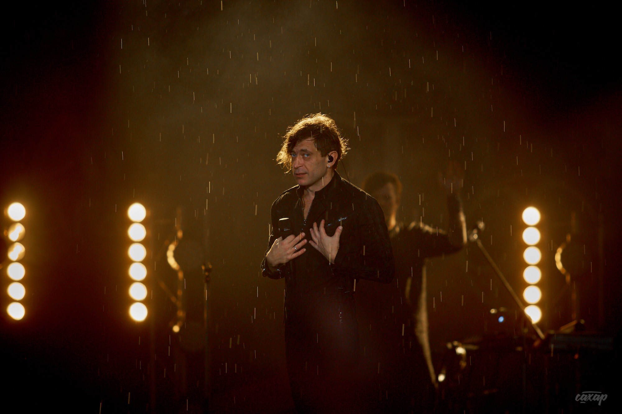 БИ-2, фото с концерта. Фотограф в Екатеринбурге Юра Сахар. Профессиональный фотограф в Екатеринбурге Юра Сахар