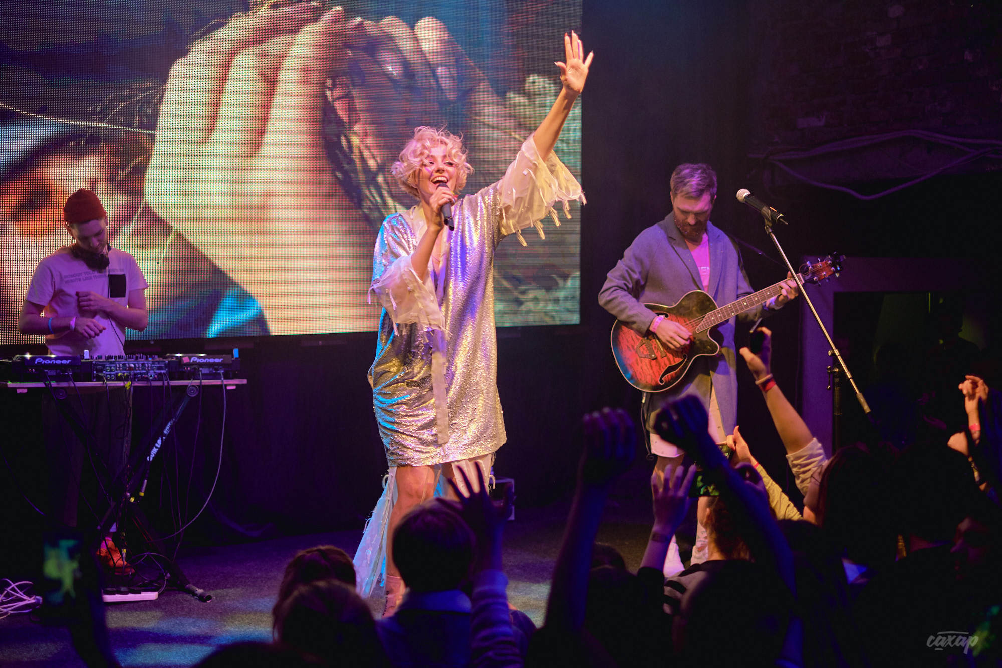 Богачи, фото с концерта. Фотограф в Екатеринбурге Юра Сахар. Профессиональный фотограф в Екатеринбурге Юра Сахар