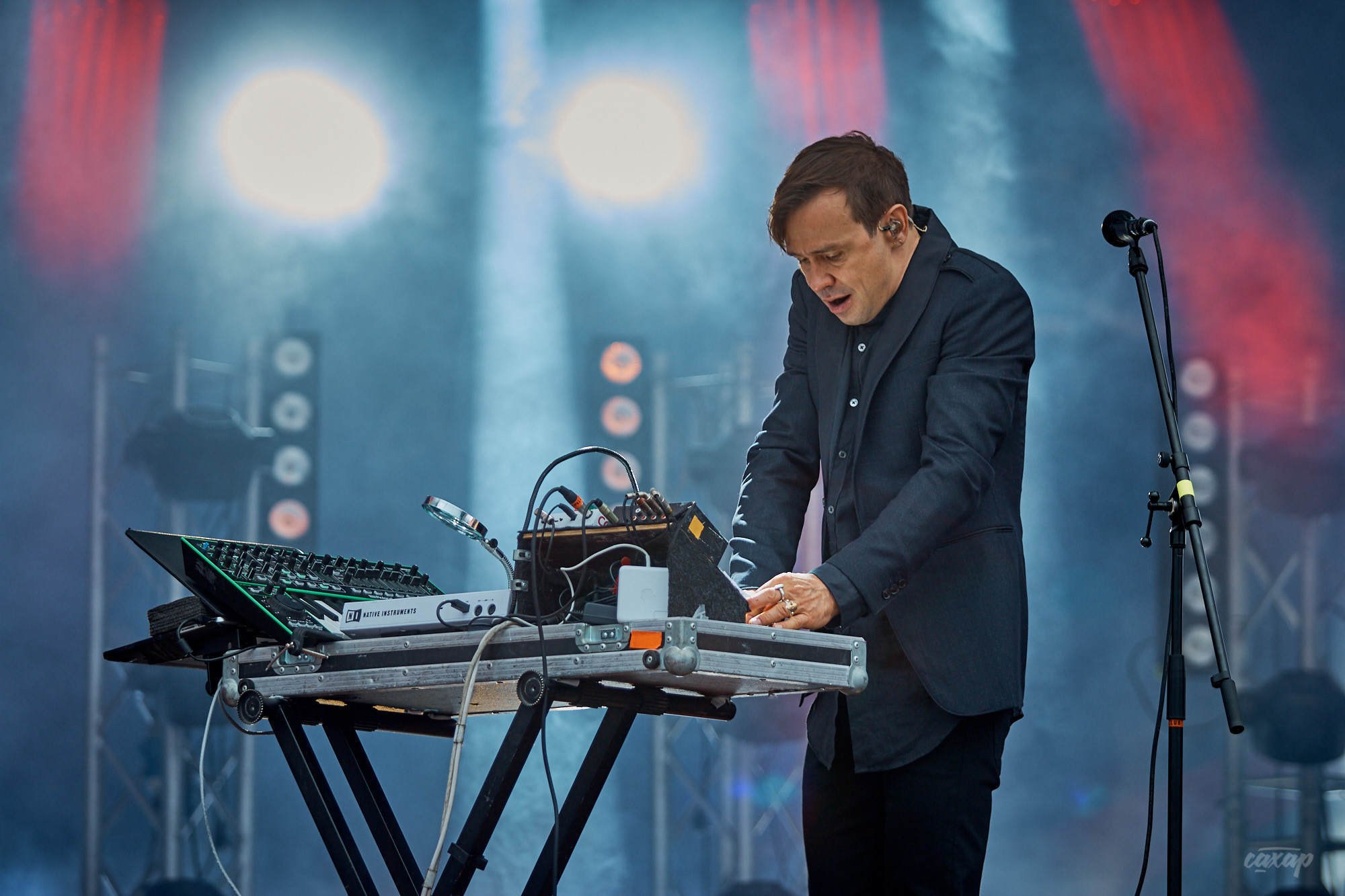 Дельфин, фото с концерта. Фотограф в Екатеринбурге Юра Сахар. Профессиональный фотограф в Екатеринбурге Юра Сахар