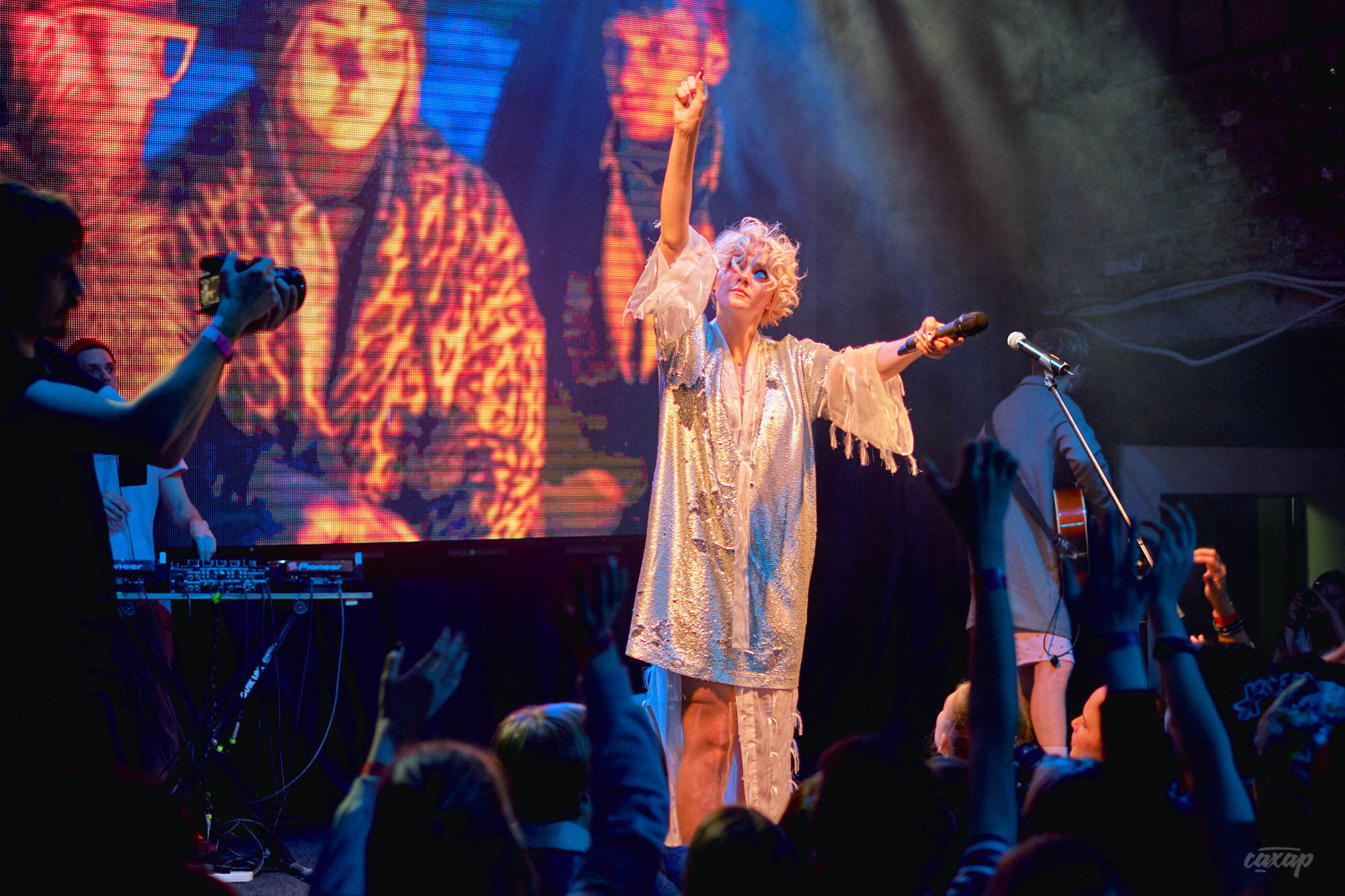 Богачи, фото с концерта. Фотограф в Екатеринбурге Юра Сахар. Профессиональный фотограф в Екатеринбурге Юра Сахар