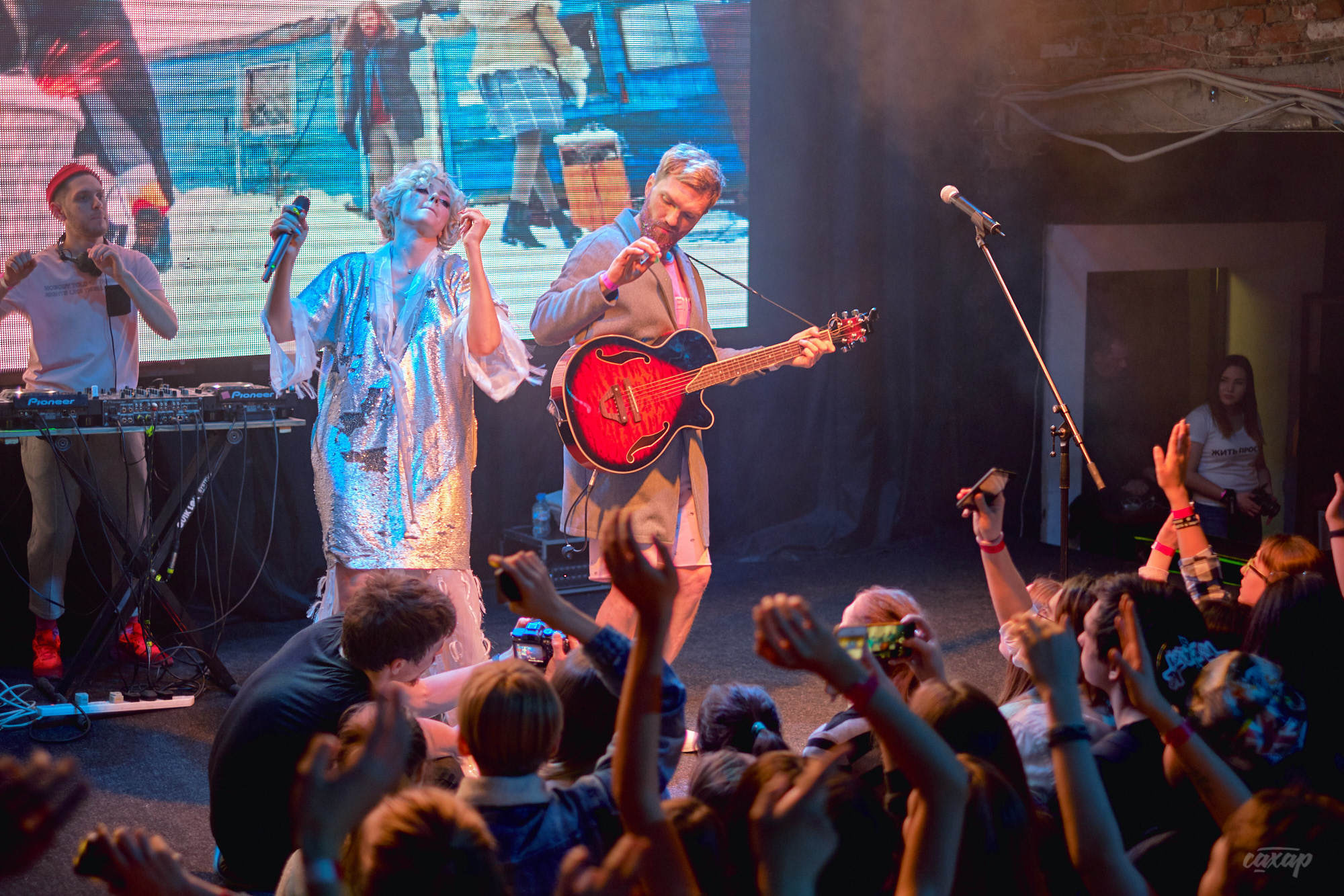 Богачи, фото с концерта. Фотограф в Екатеринбурге Юра Сахар. Профессиональный фотограф в Екатеринбурге Юра Сахар