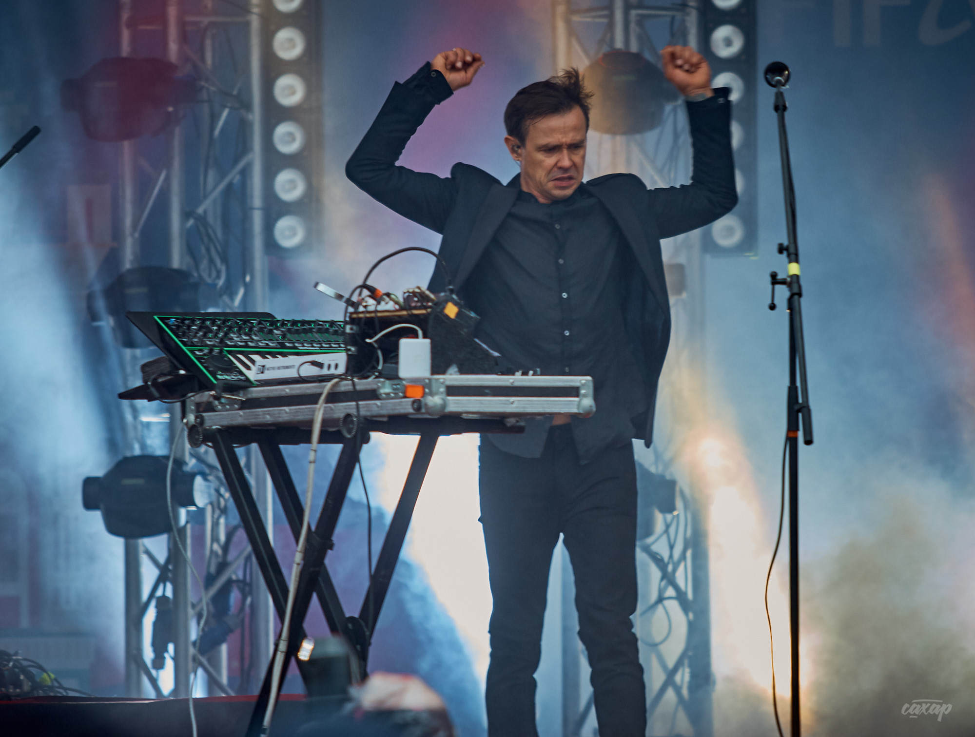 Дельфин, фото с концерта. Фотограф в Екатеринбурге Юра Сахар. Профессиональный фотограф в Екатеринбурге Юра Сахар