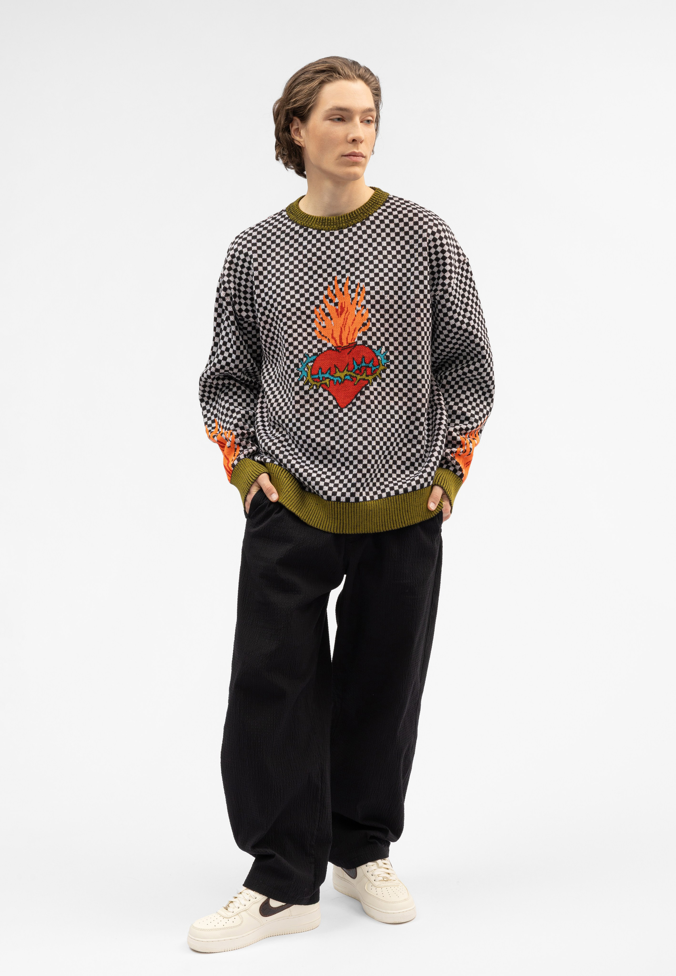 Кейс: Фотосъемка свитеров «Behind the scenes» для Lamoda в СПб