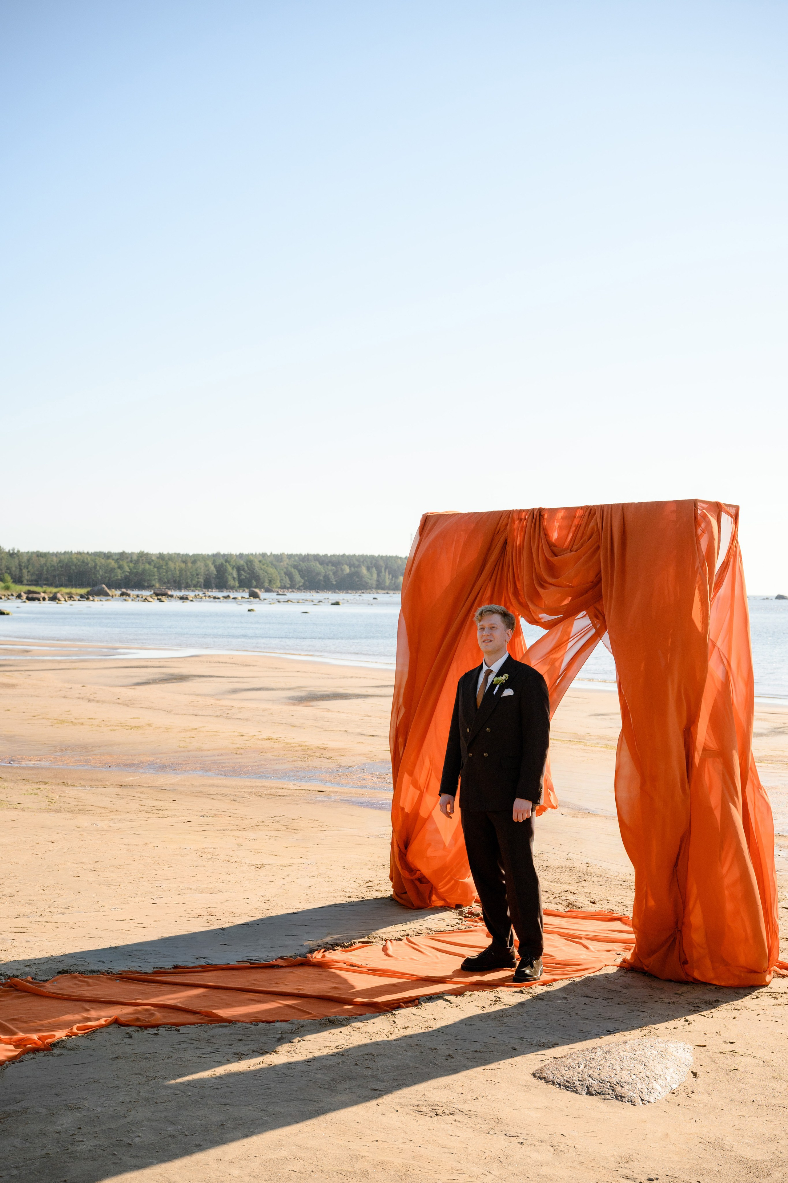 На берегу залива. Свадебный фотограф в Санкт-Петербурге, Москве, СПб Сергей Поддубный