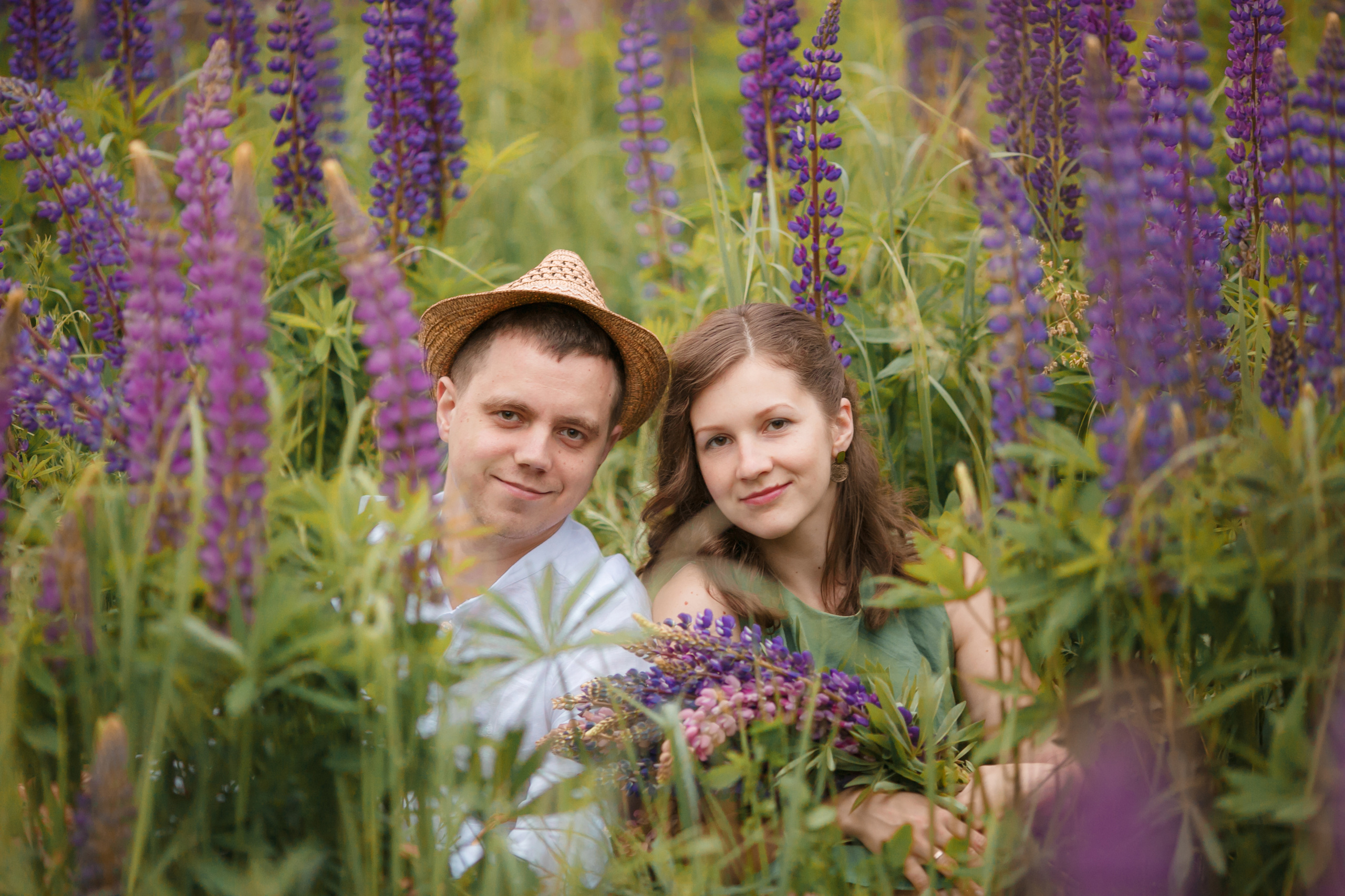Фотосессия love-story в люпиновом поле в городе Королев. Свадебный и репортажный фотограф (Москва, Королев и другие)
