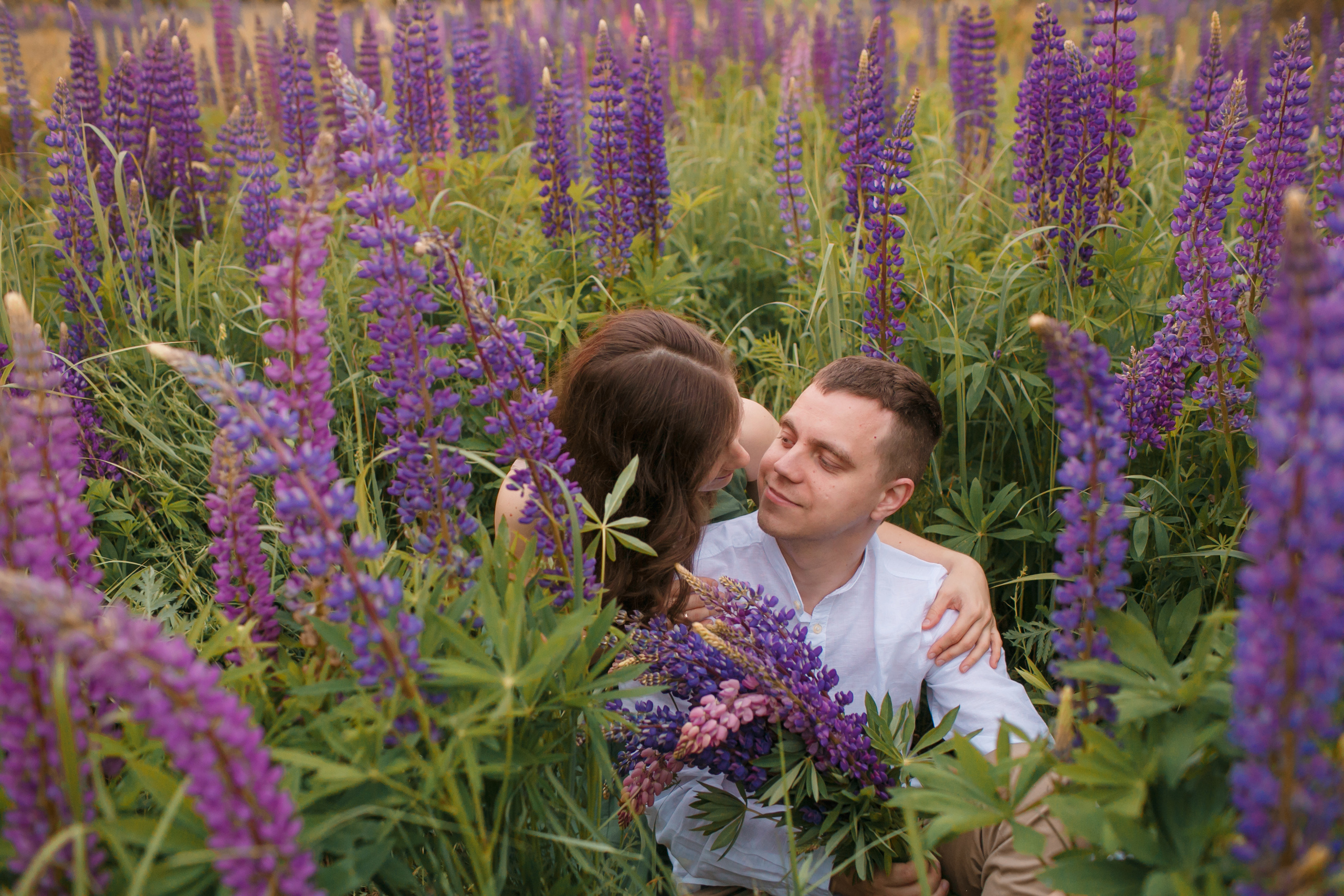 Фотосессия love-story в люпиновом поле в городе Королев. Свадебный и репортажный фотограф (Москва, Королев и другие)