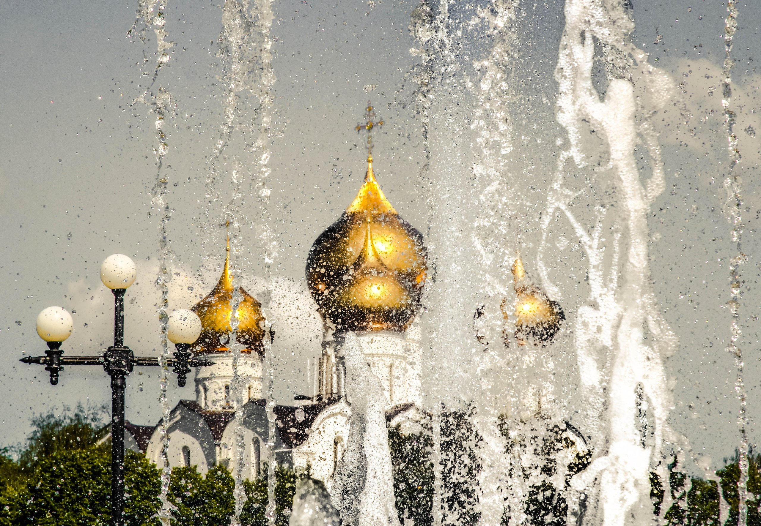 2013. Стрит-фотография, полная абсурда, идиотизма и красоты