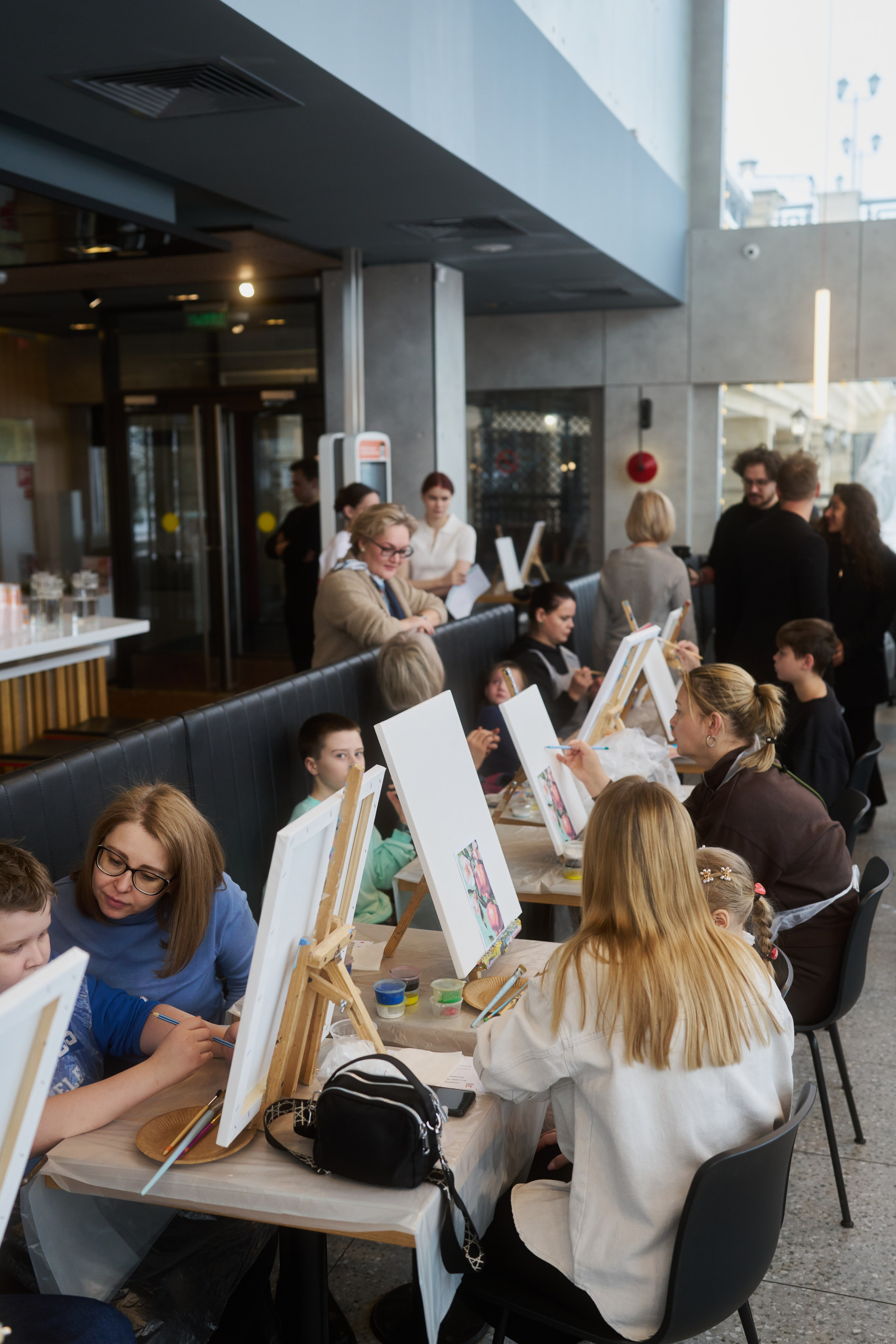 АРТ встреча Семья вместе. Свадебный и индивидуальный фотограф Аля Мамакова