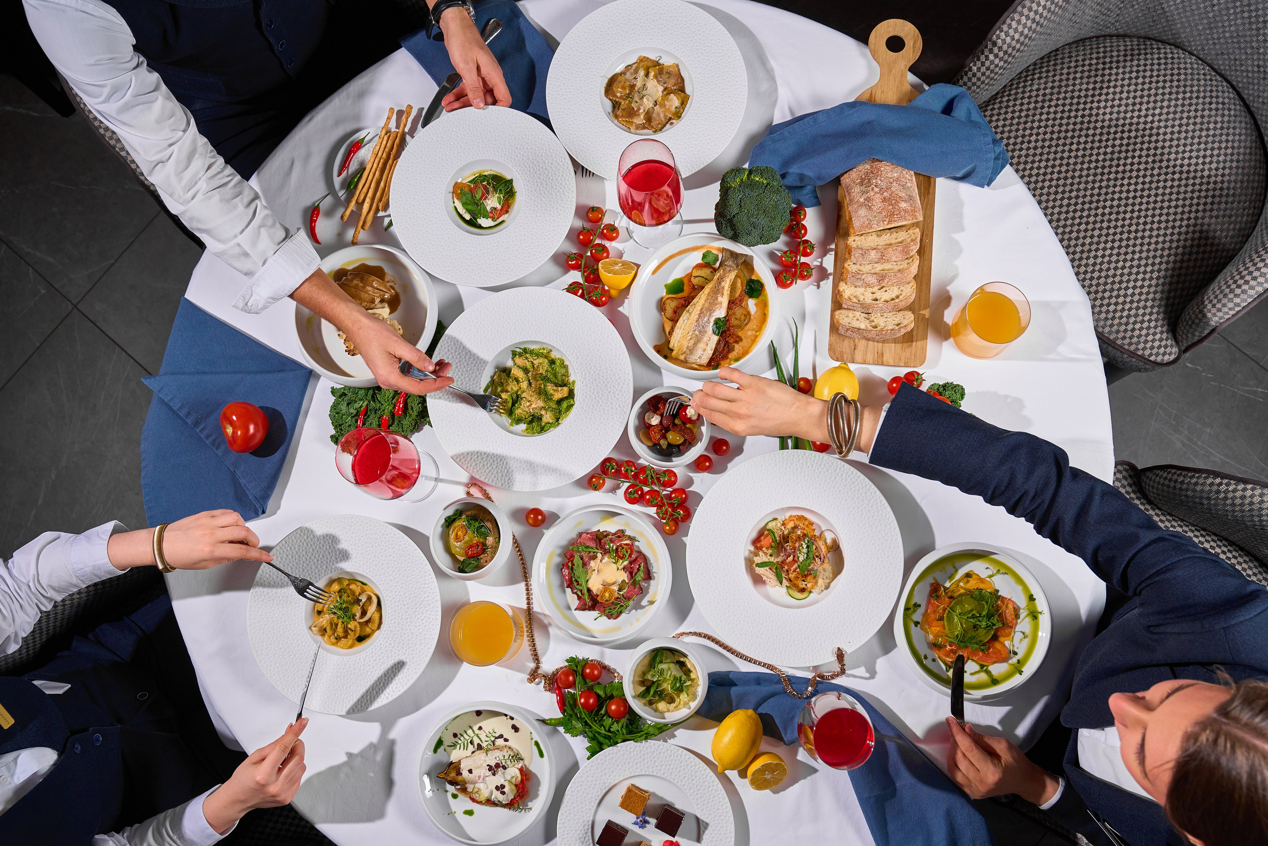 COSMOS ITALY — СЪЕМКА МЕНЮ