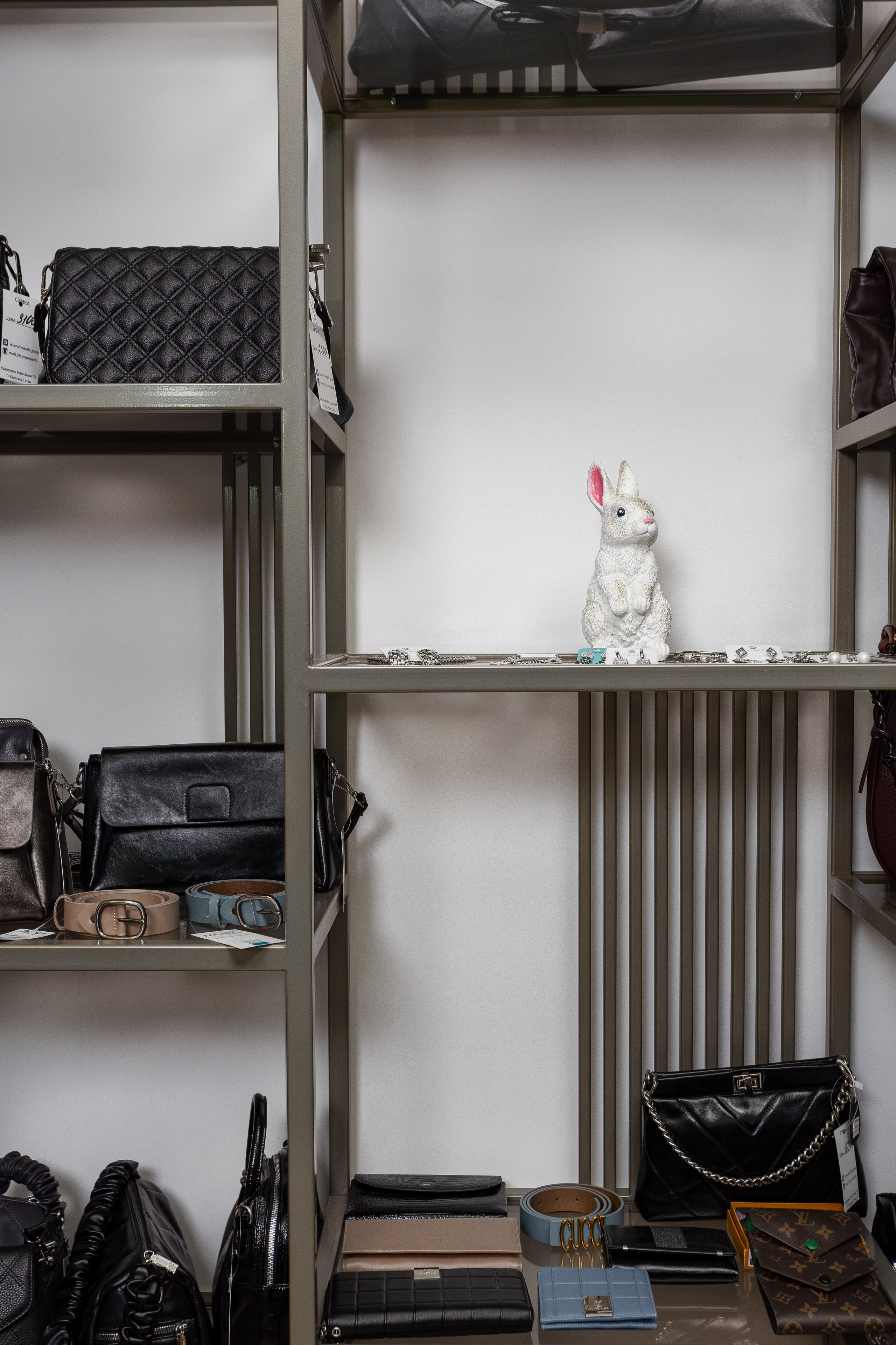 Магазин Moda Life и Moda Life Ladies. Интерьерный фотограф и ретушер в Красноярске Денис Антропов