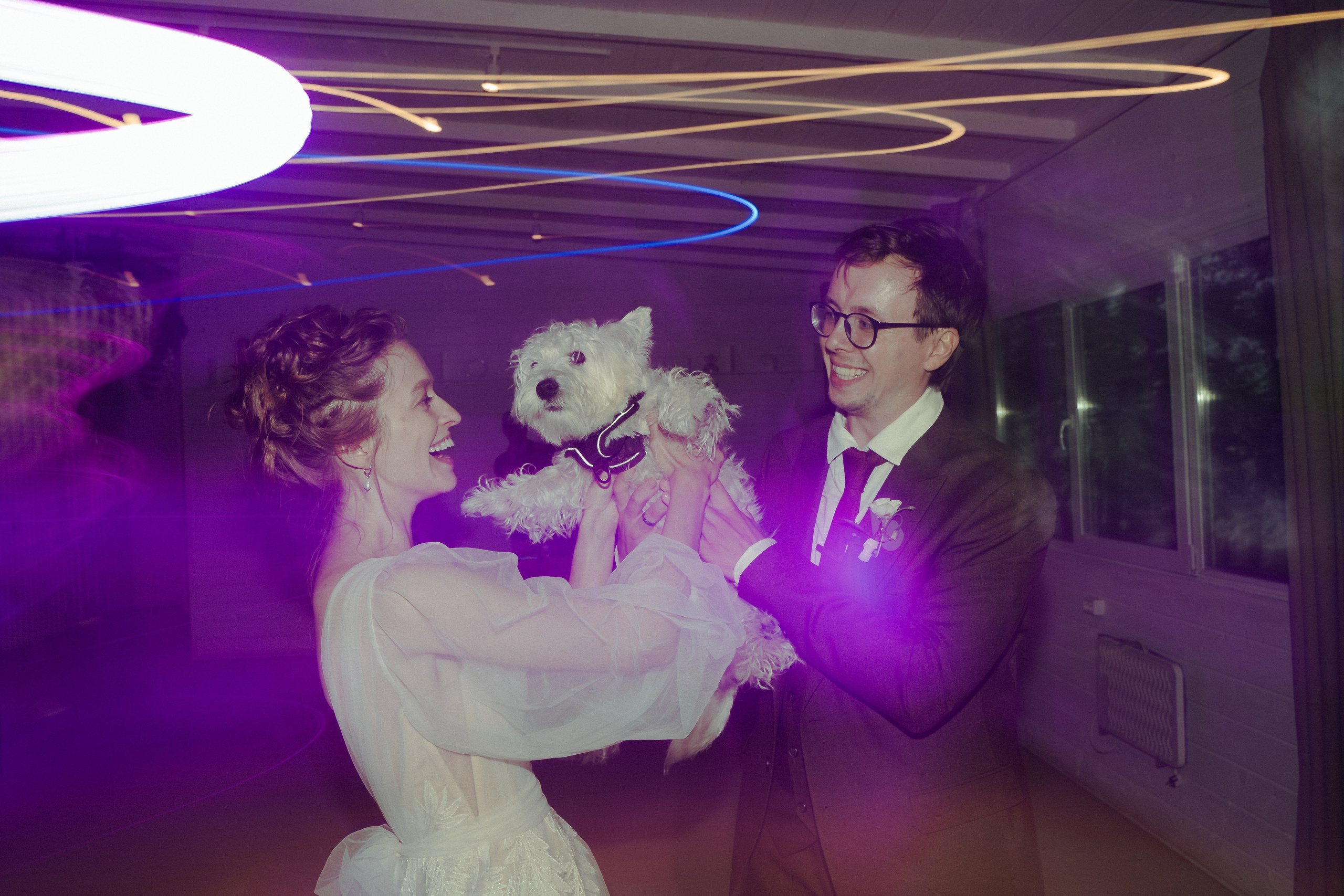 Июльский шторм с горячими сердцами. Свадебный фотограф в Санкт — Петербурге