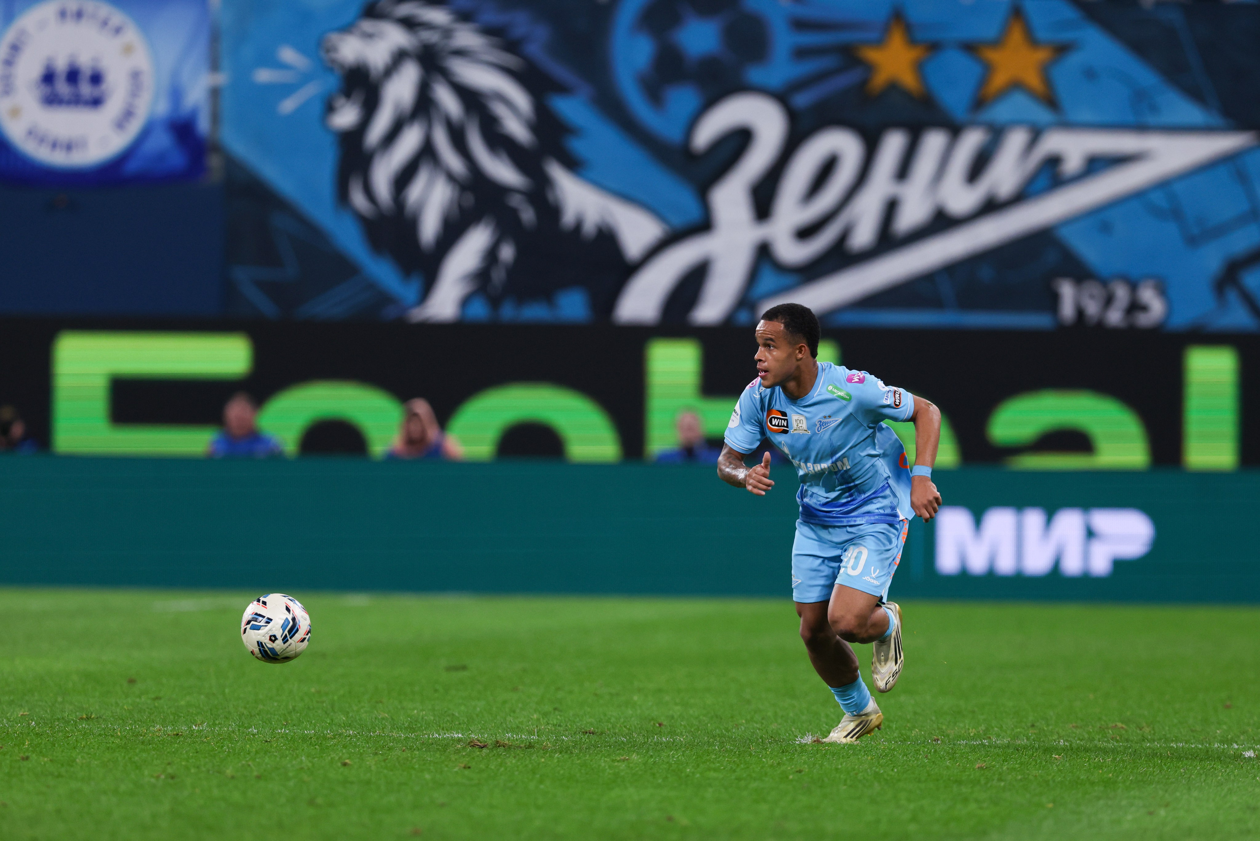 ФК «Зенит» — ФК «Локомотив» 14 тур РПЛ 01.11.2025. Спортивный и репортажный фотограф Антон Тереханов