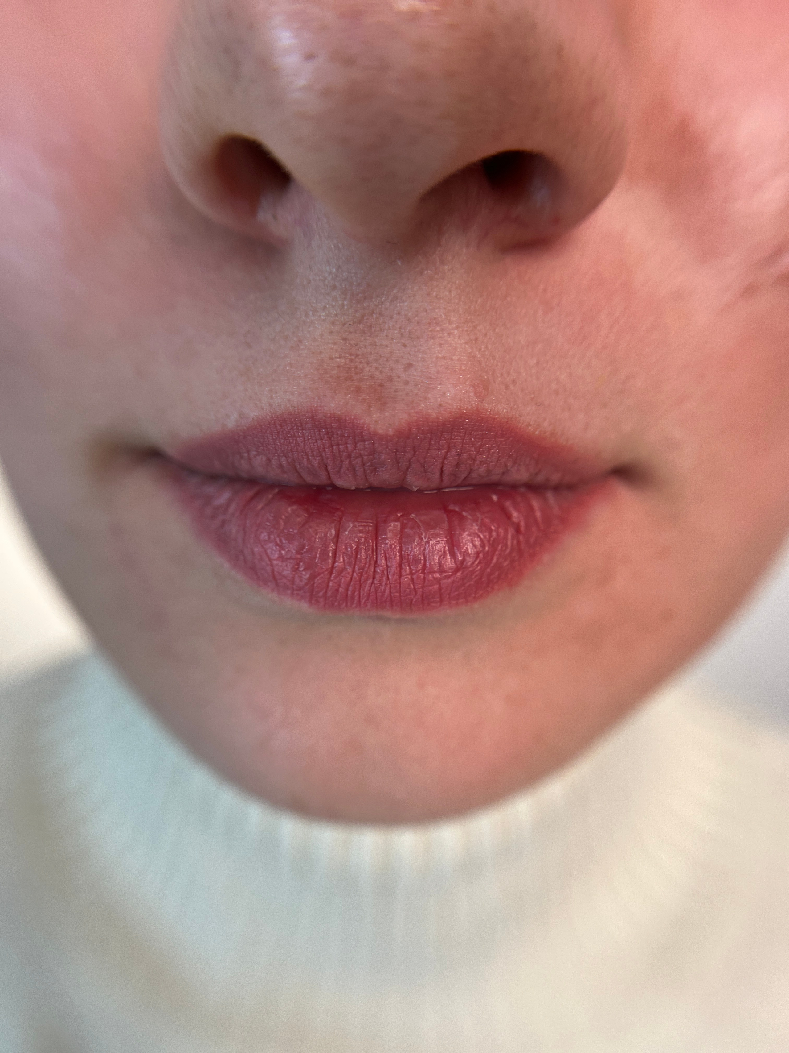 Оксана. Студия перманентного макияжа, косметологии и массажа SYMMETRY в Москве, м. Киевская