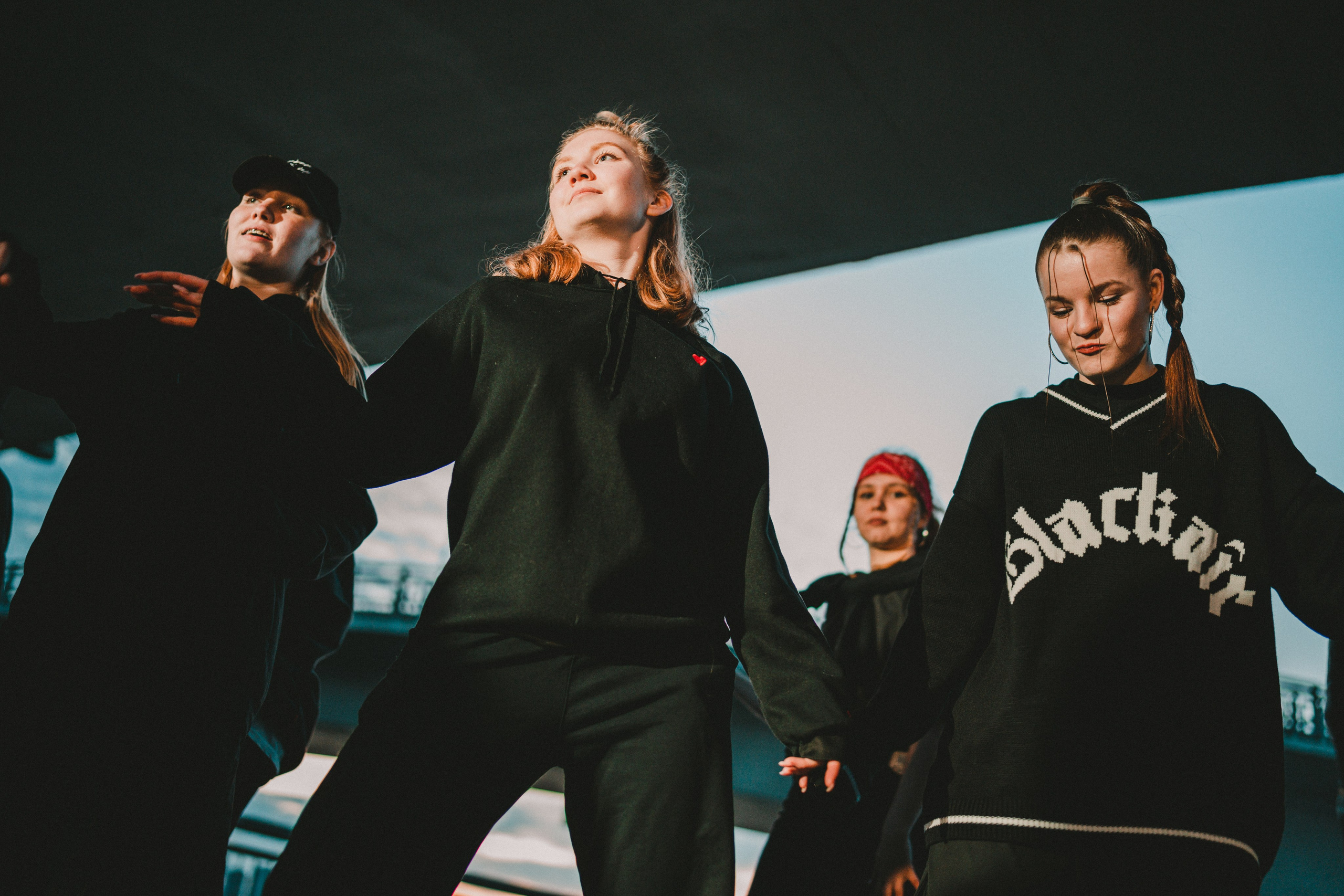 Бэкстейдж съемок клипа «Шулай». Главная