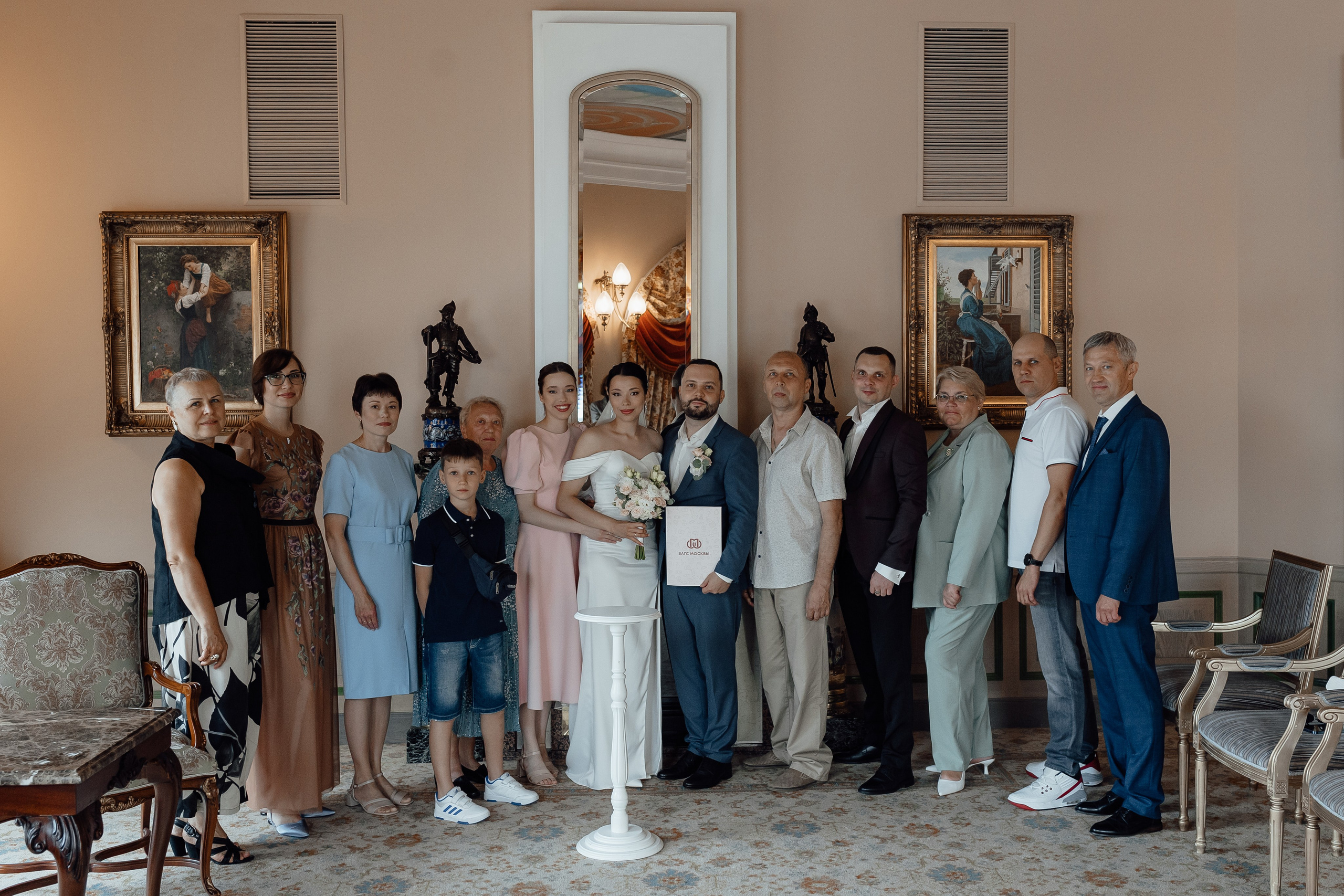 Регистрация брака в гостинице Националь. Свадебный фотограф в Москве Дарья Олендарёва