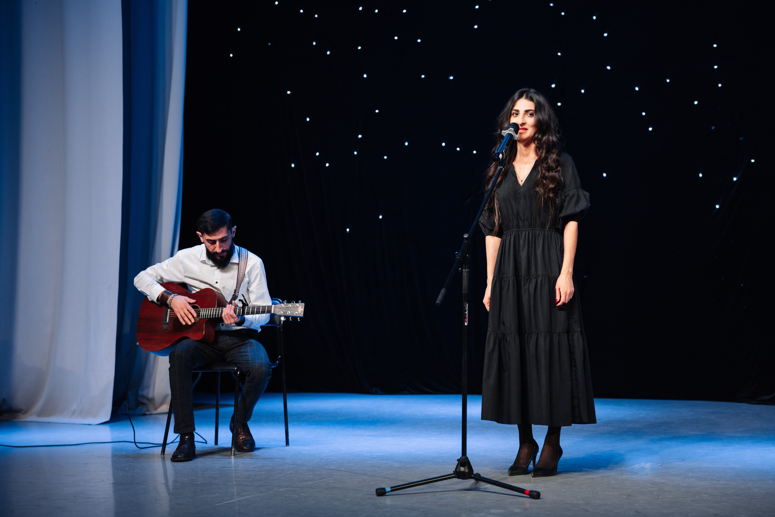 Благотворительный концерт в помощь Артему Сардаряну. Фотограф Артем Севостьянов. Профессиональная фотосъемка в Ногинске, Москве, Московской области и за границей