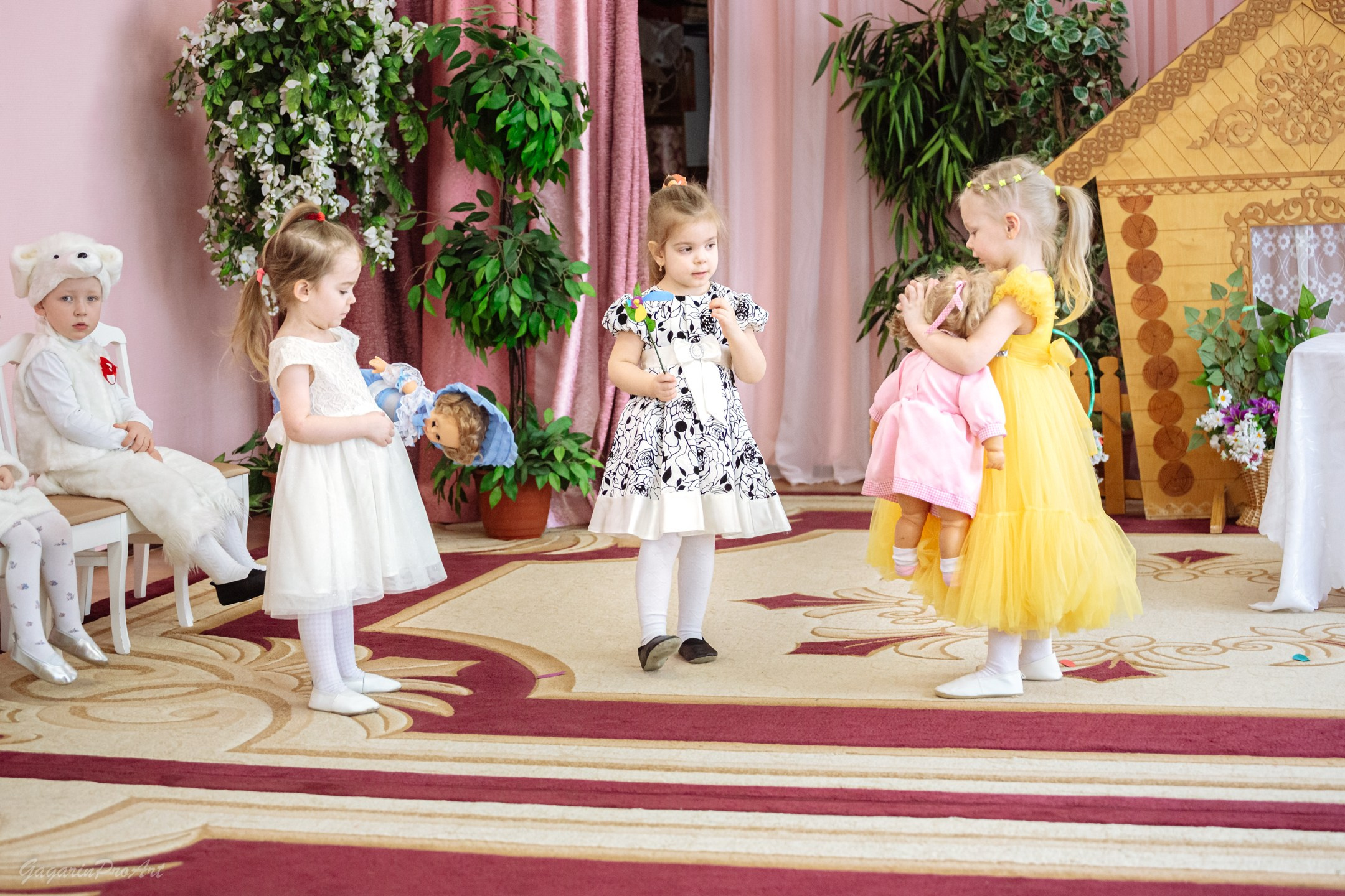 Репортажная съёмка в саду на праздник. GagarinProArt