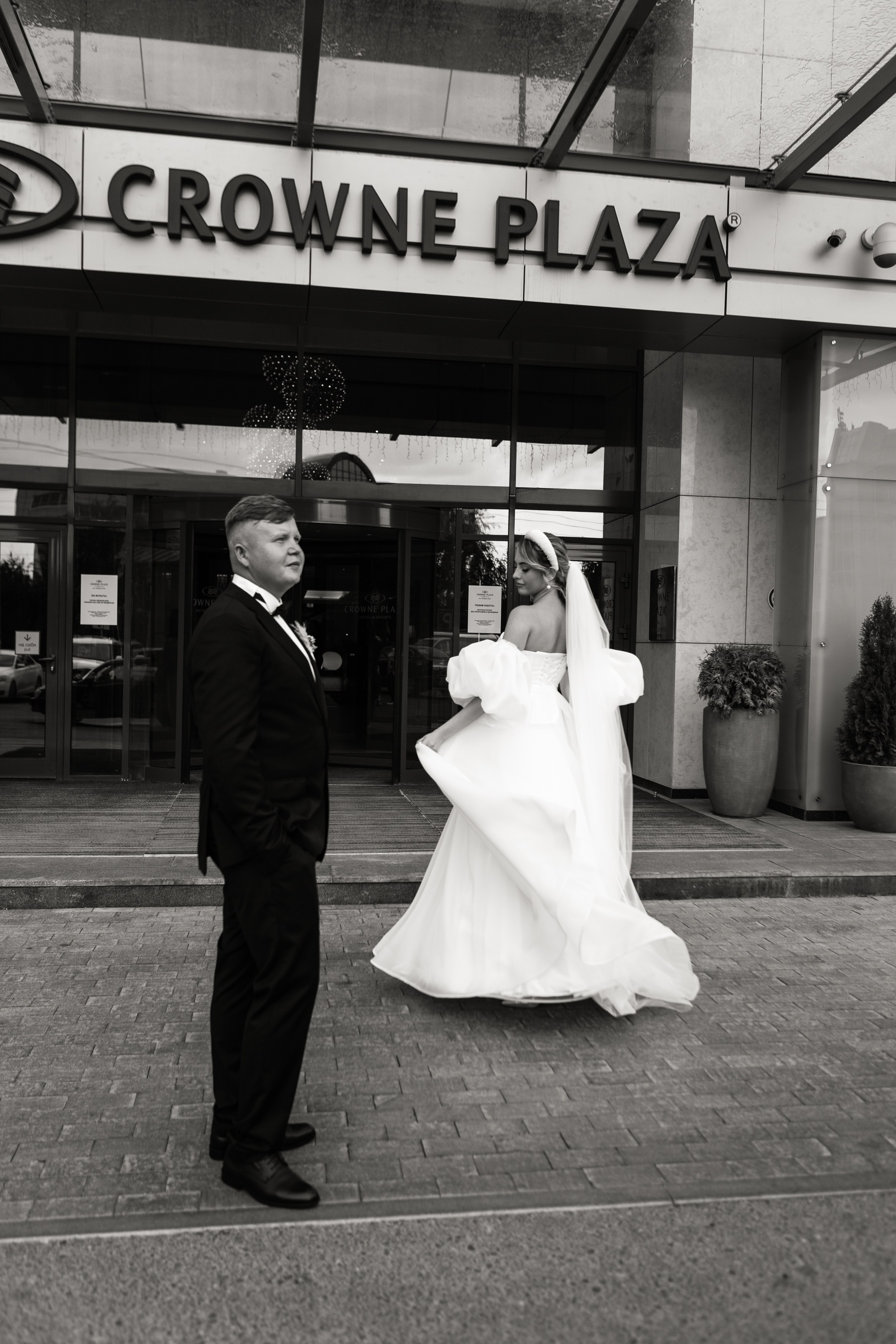 Свадебный фотограф Уфа — Руслан ГабдлисламовЖивые эмоции, красивые кадры, воспоминания на всю жизнь.Работаю по всей Республике Башкортоста. Свадебный фотограф Уфа Руслан Габдлисламов