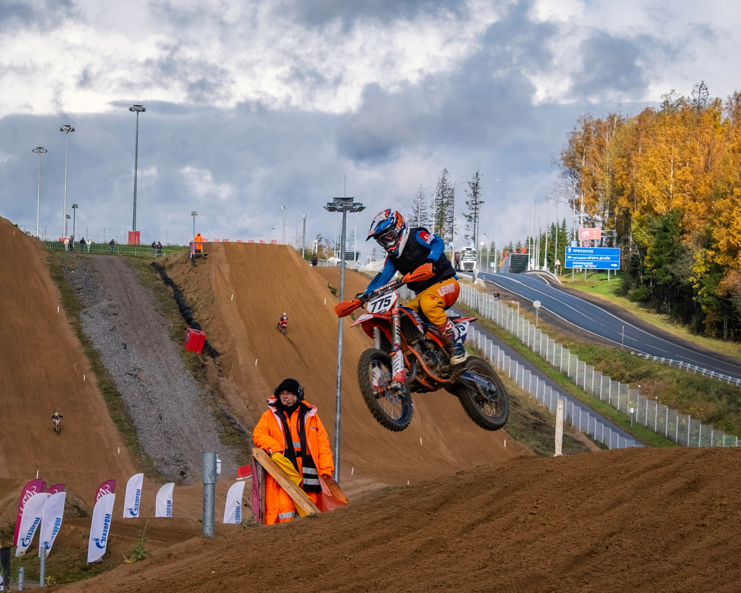 Мотокросс (Игора Драйв). Автомобильные фотографии и рисунки в Санкт-Петербурги Пашков Дмитрий