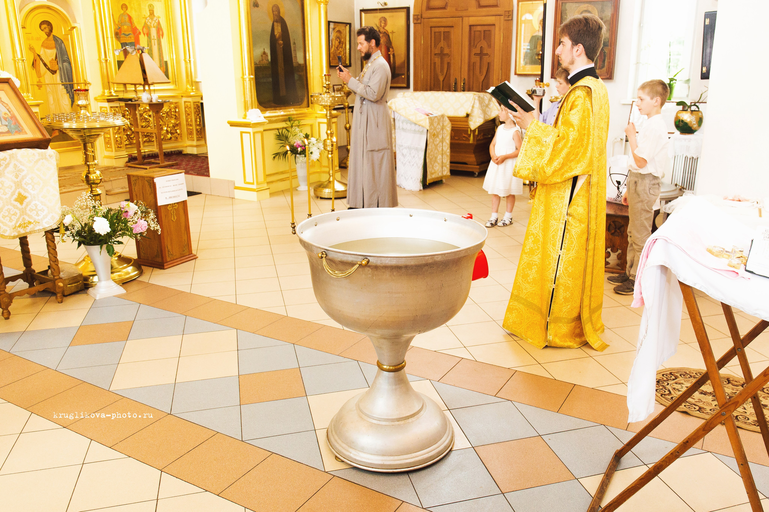 Таинство Крещения. Фотограф новорожденных и детский в Сергиевом Посаде Кругликова Юлия
