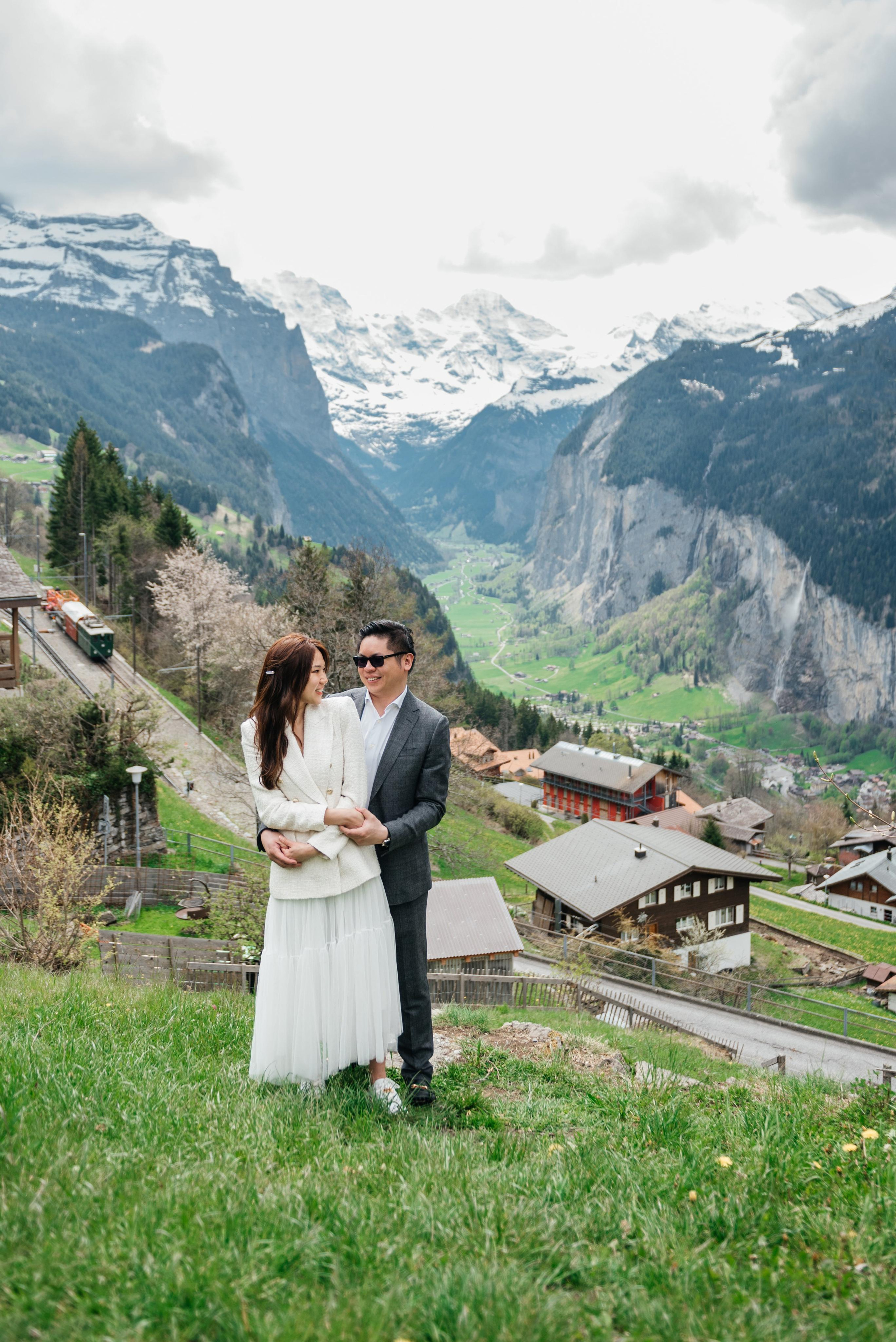 Hazel & Max (Lauterbrunnen, Suisse). Photographe en Suisse et en Europe Anna Alekseenko