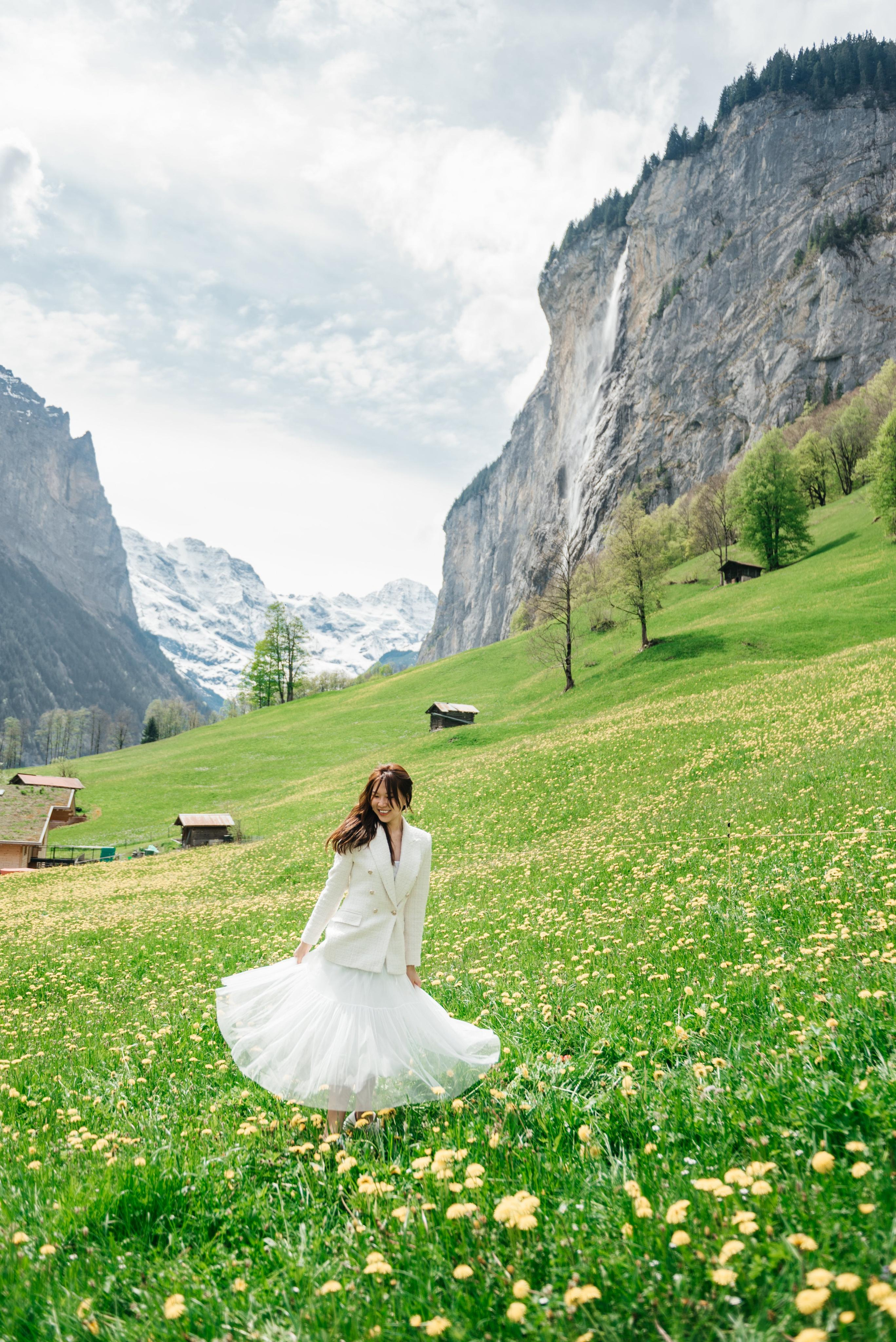 Hazel & Max (Lauterbrunnen, Suisse). Photographe en Suisse et en Europe Anna Alekseenko