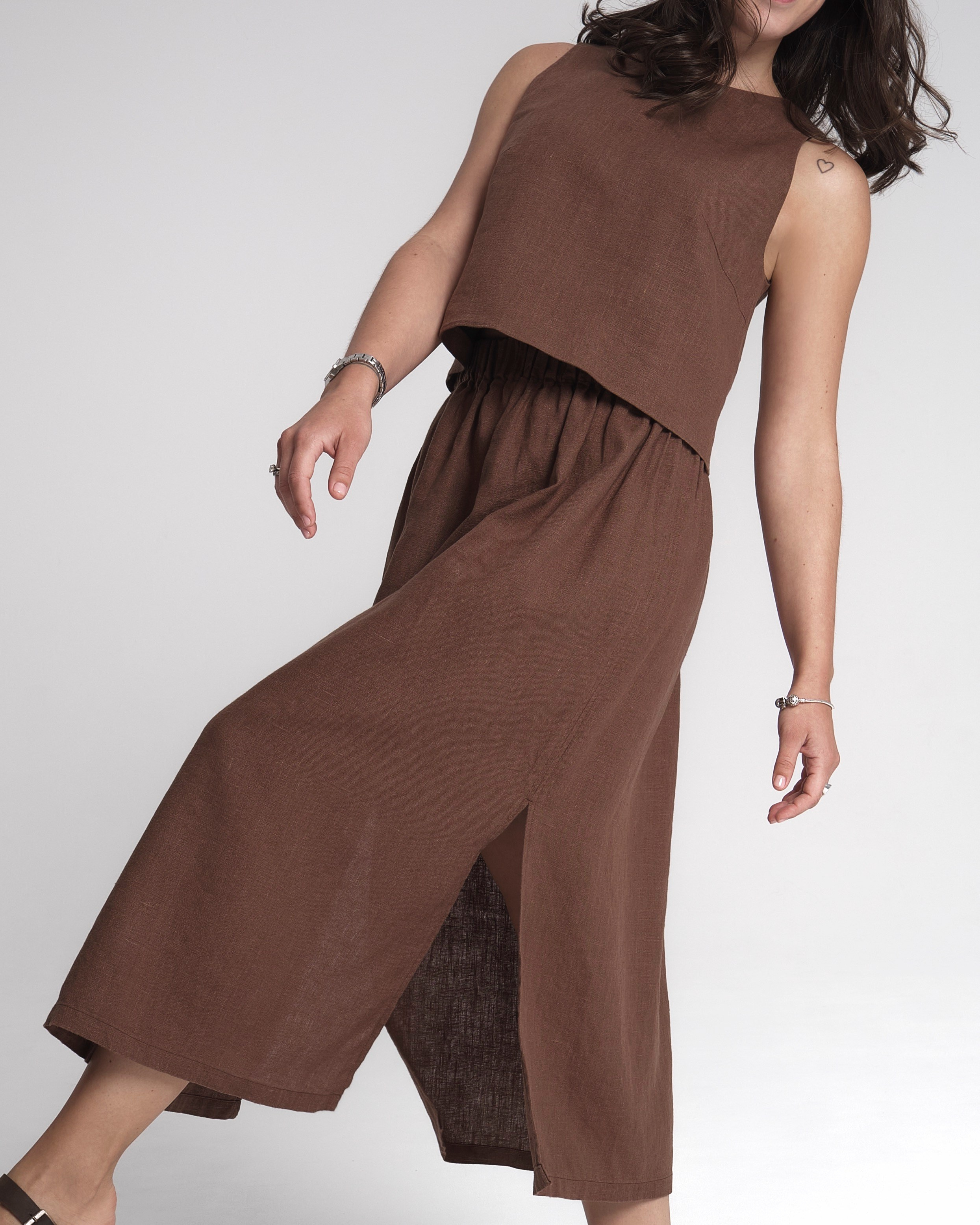 Фото и видео съёмка одежды для маркетплейсов сайтов и каталогов | UCCRASHE. UCCRASHE — предметная фото и видео съёмка в Москве