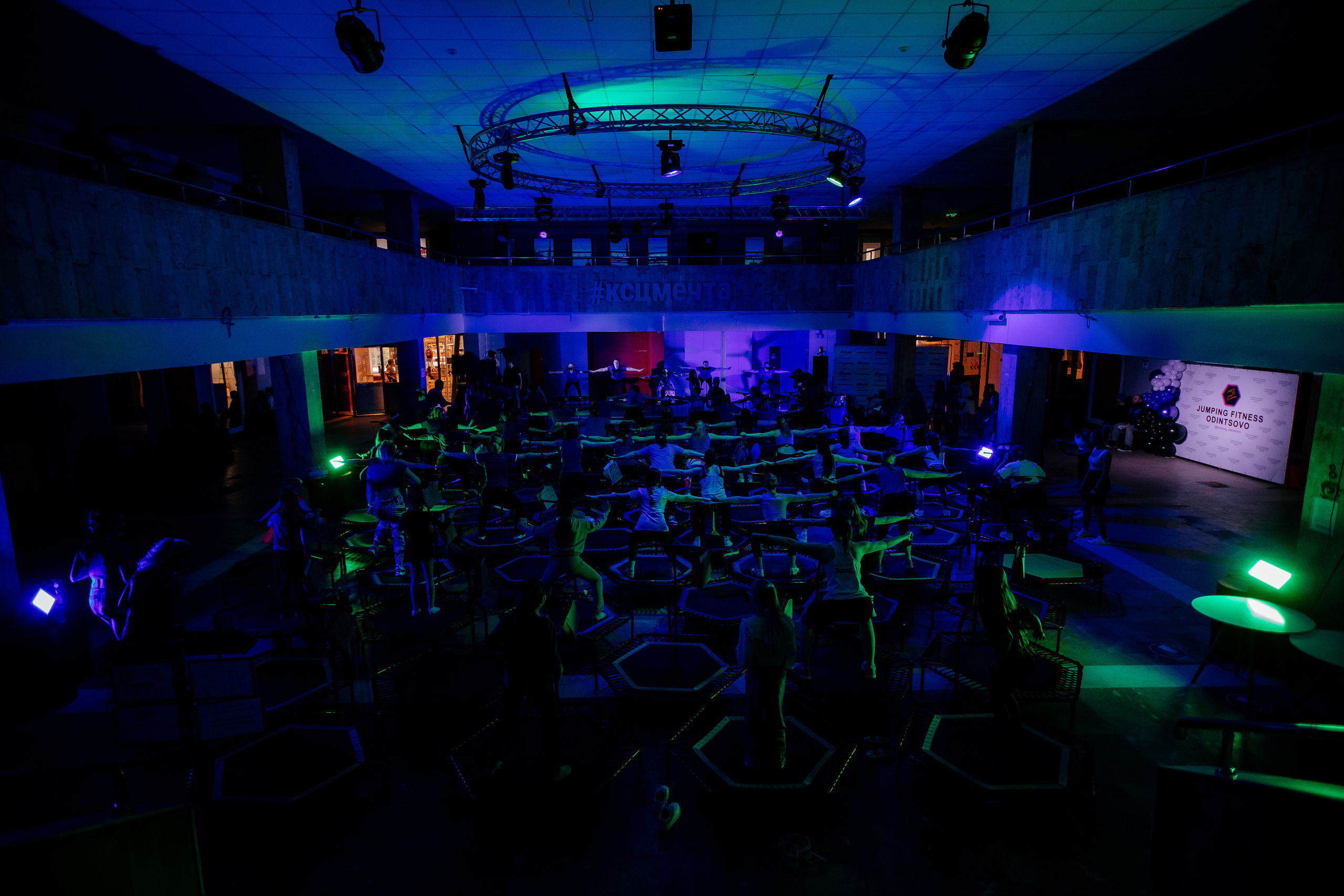 JFO. Ирина Тихонова — фотограф для детей и коллективов в Москве