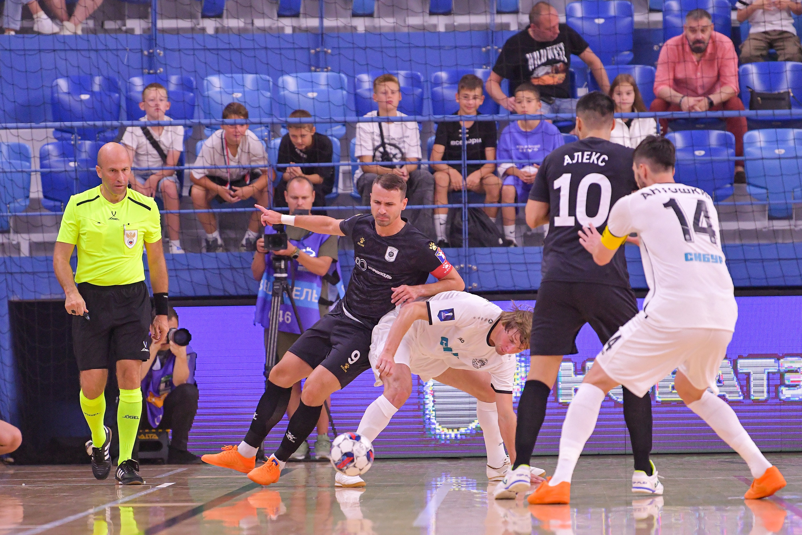 Winline Суперкубок России по футзалу 2024/25 МФК «Норильский никель» vs МФК «Тюмень». Полуфинал 24.08.2024 ВА «Динамо», г. Москва. Свой взгляд через объектив