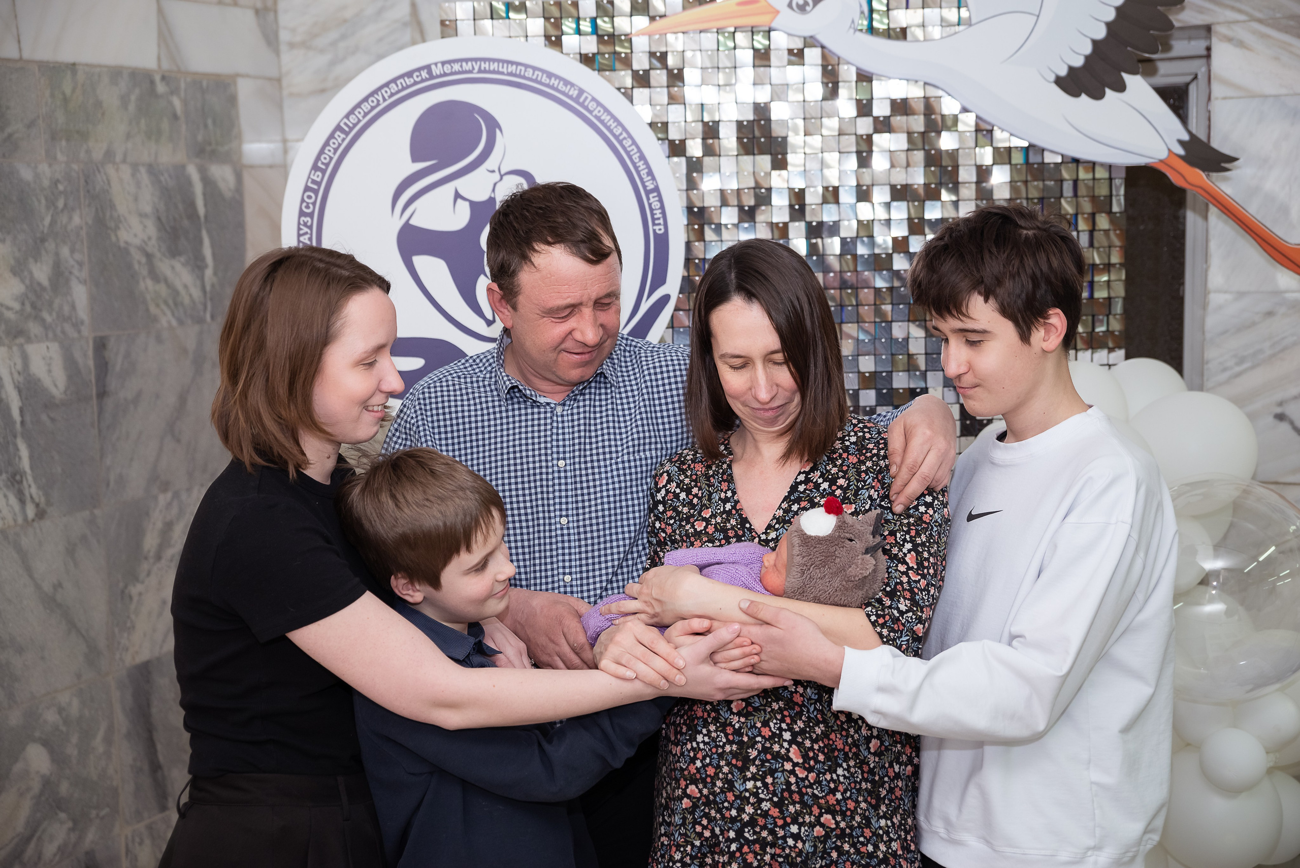Артём выписка. Фотограф новорожденных Екатеринбург, Первоуральск