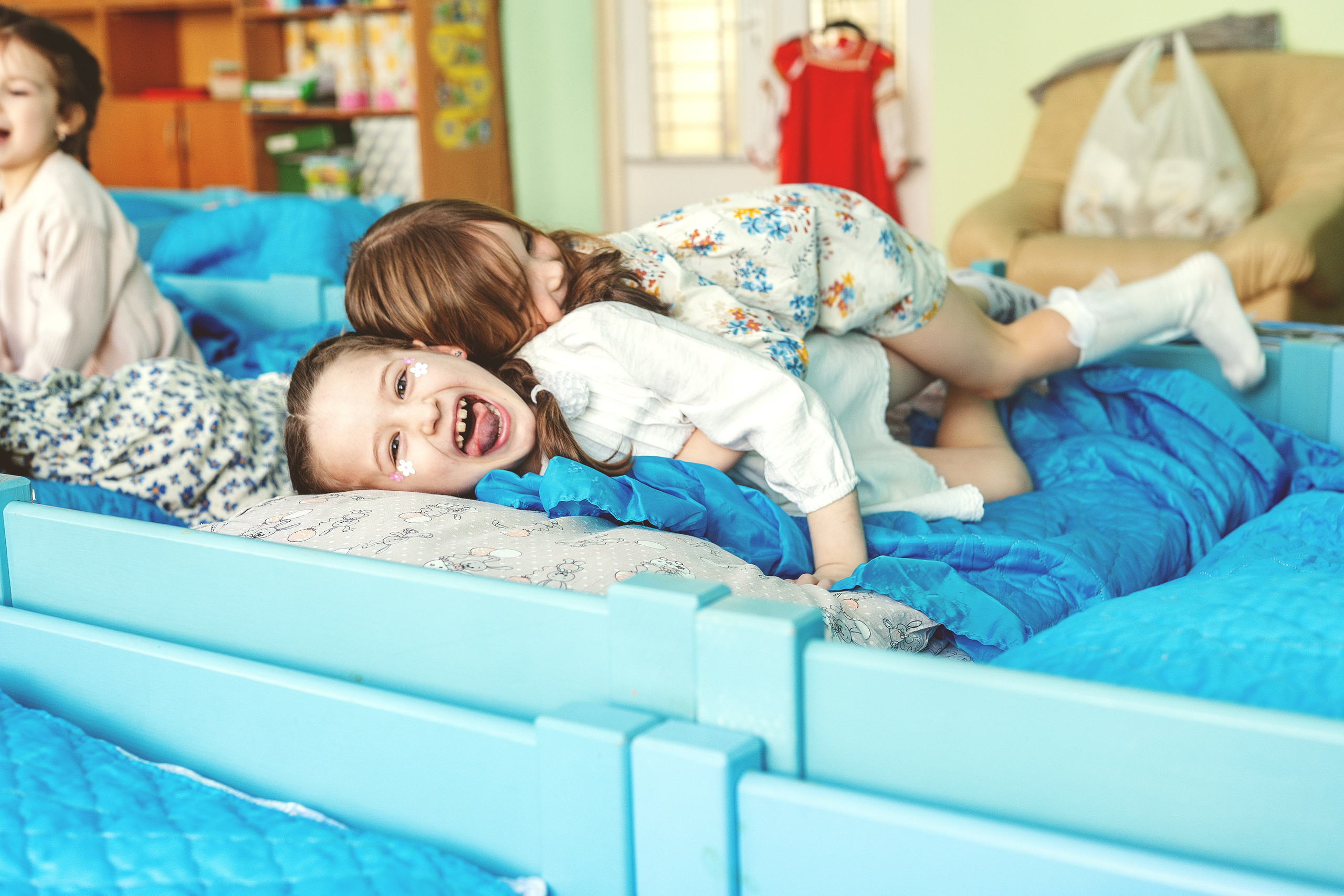 Сад 3. Школьные альбомы и альбомы для детского сада. Юлия Осипова. Москва