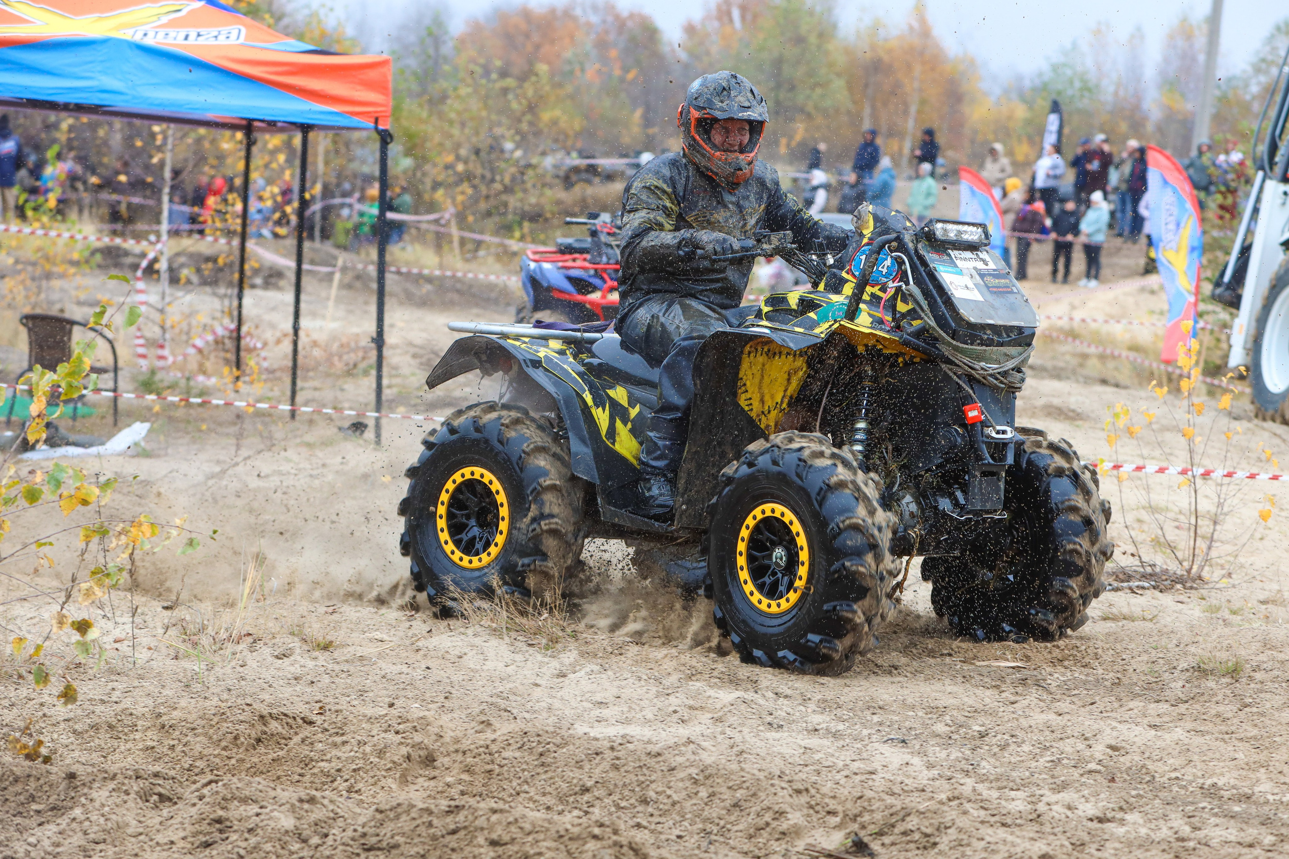 Гонки на квадроциклах Грязевое кольцо. Спортивный фотограф в Самаре