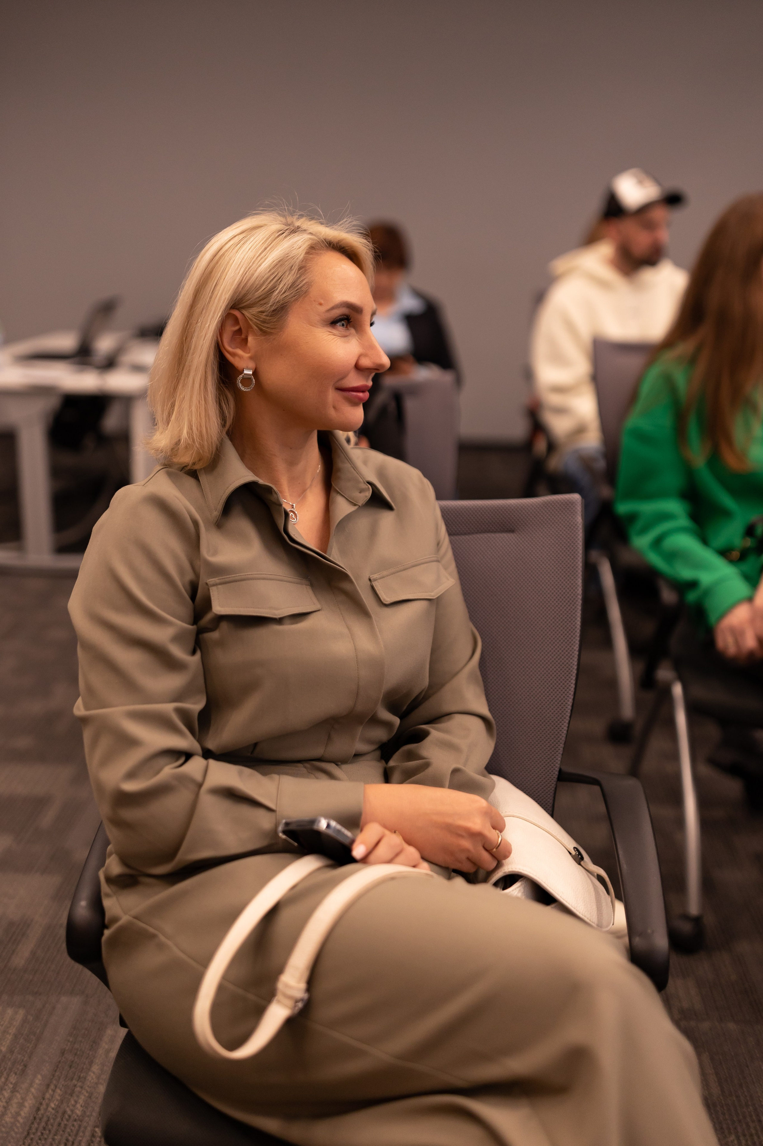 Только суть ЛИДЕР (Сколково). Сказочный фотограф для Вас и Вашей семьи