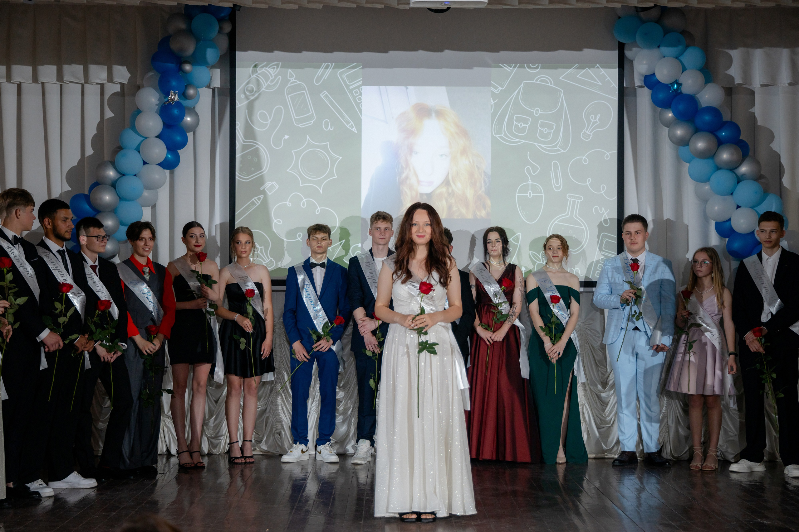 Школьный выпускной 2024 год в Соколе (Минск). Свадебный фотограф в Минске/Беларуси Сергей Спиридонов