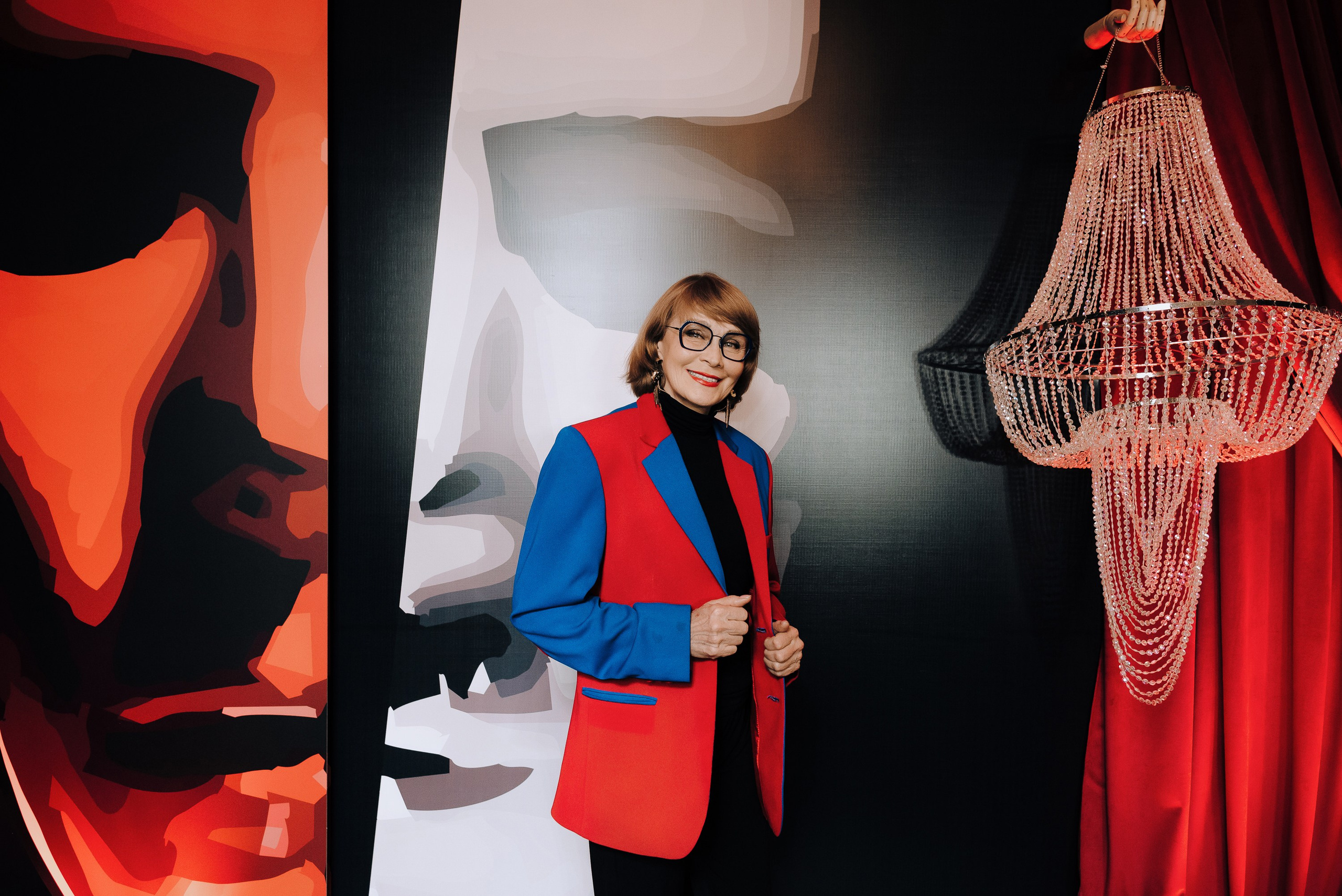 СПЕКТАКЛЬ «ВОЛШЕБНЫЕ ОЧКИ» ОПТИК-ЦЕНТР. Репортажный фотограф Зуев Роман г. Челябинск