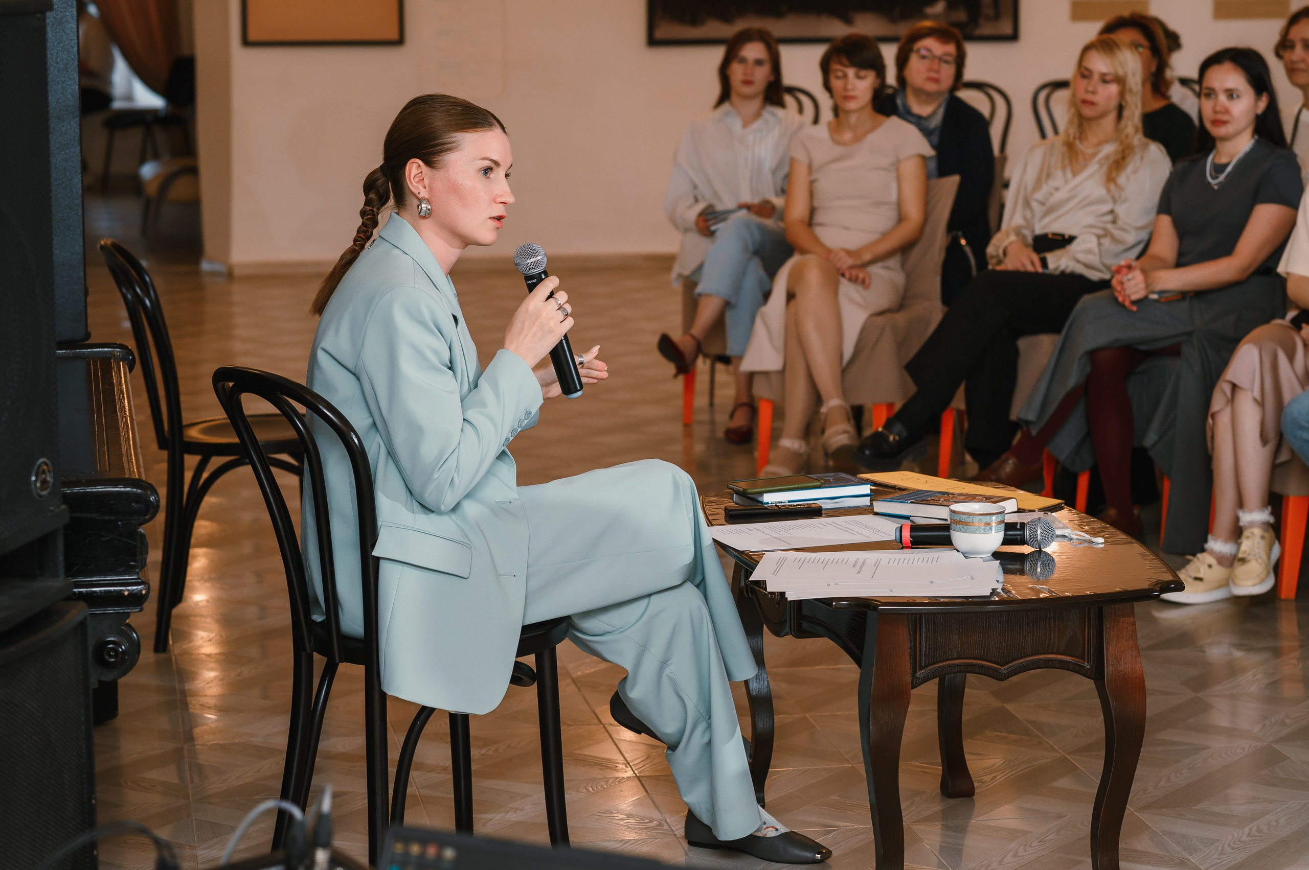 «Евгений Онегин»: лекция в особняке. Wedding and family photographer USA