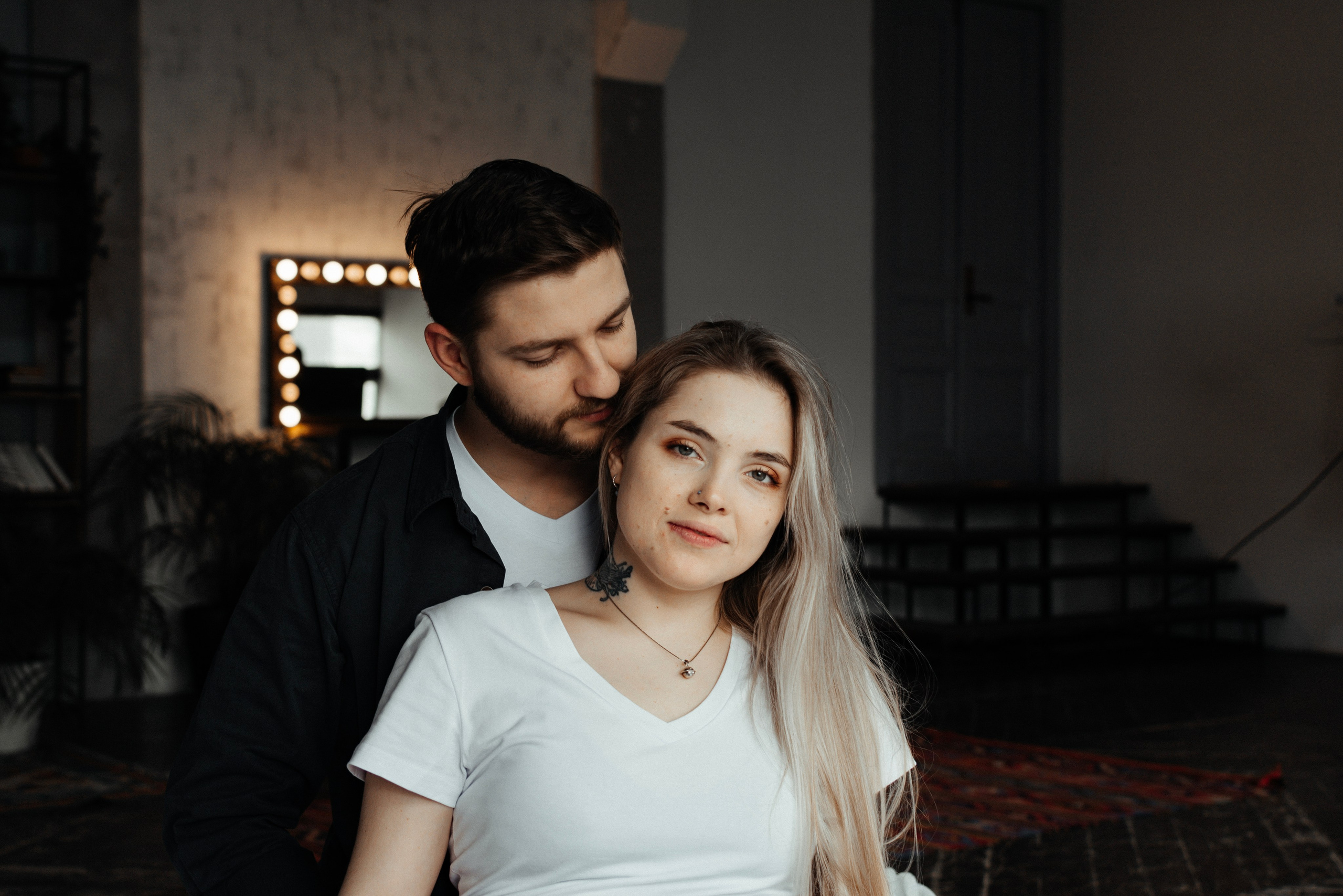 Нежности в студии (Никита, Вера). Портретный и репортажный Фотограф в Москве Александра Комарницкая