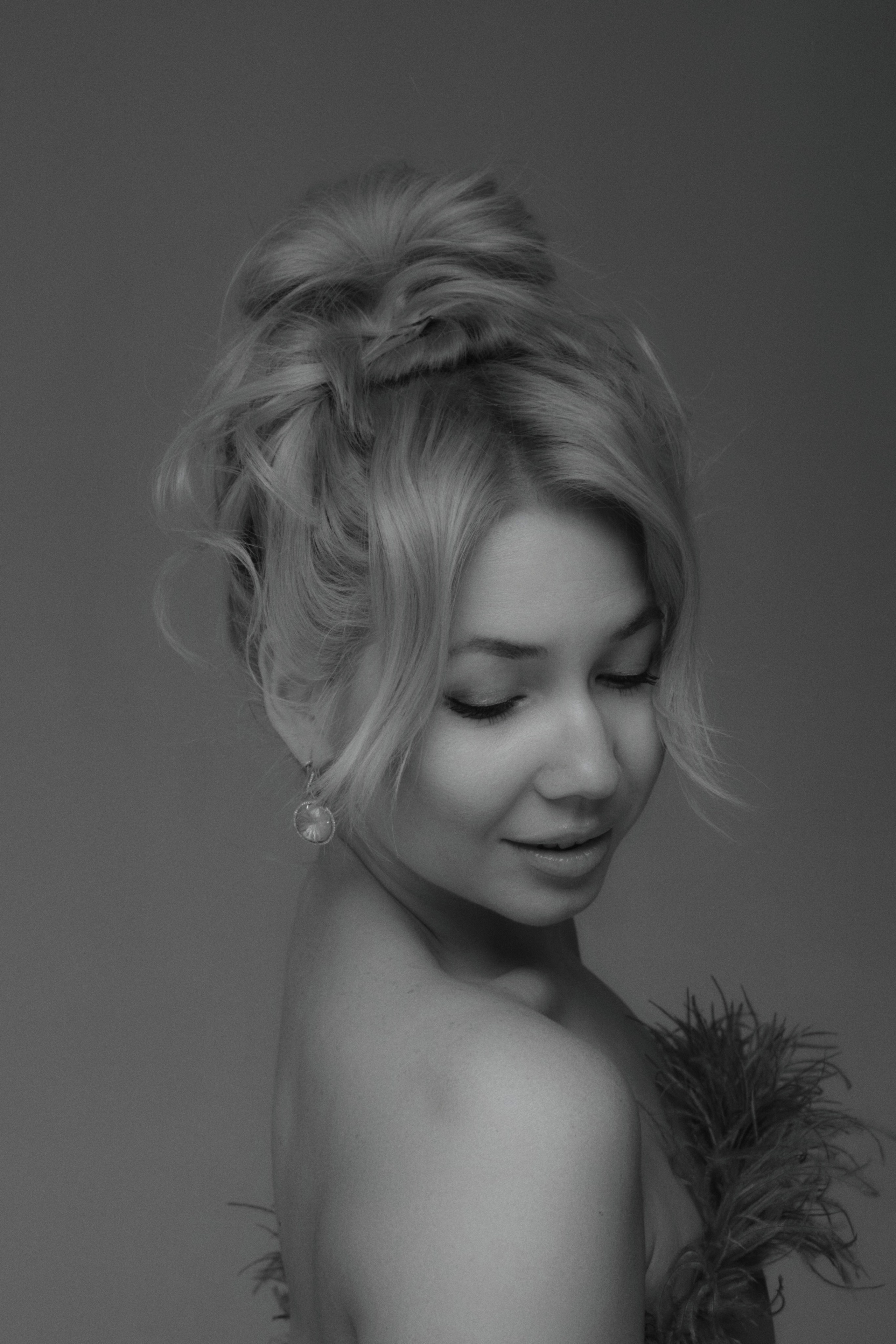 Валерия. Главная