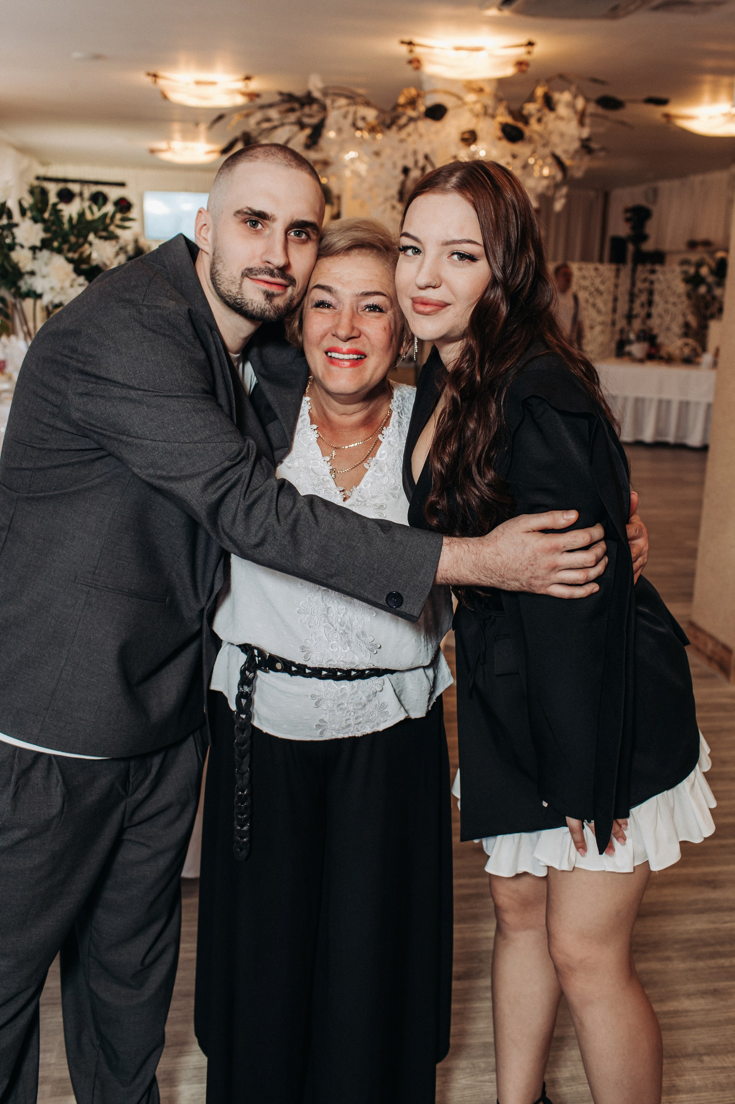 Vlad & Nadya (Saint-Petersburg, Russia). Destination wedding photographer Peter Letu