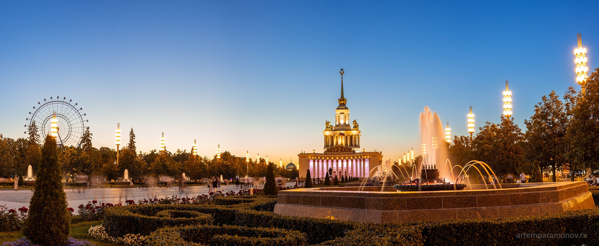 ВДНХ. Фотохудожник Артём Парамонов