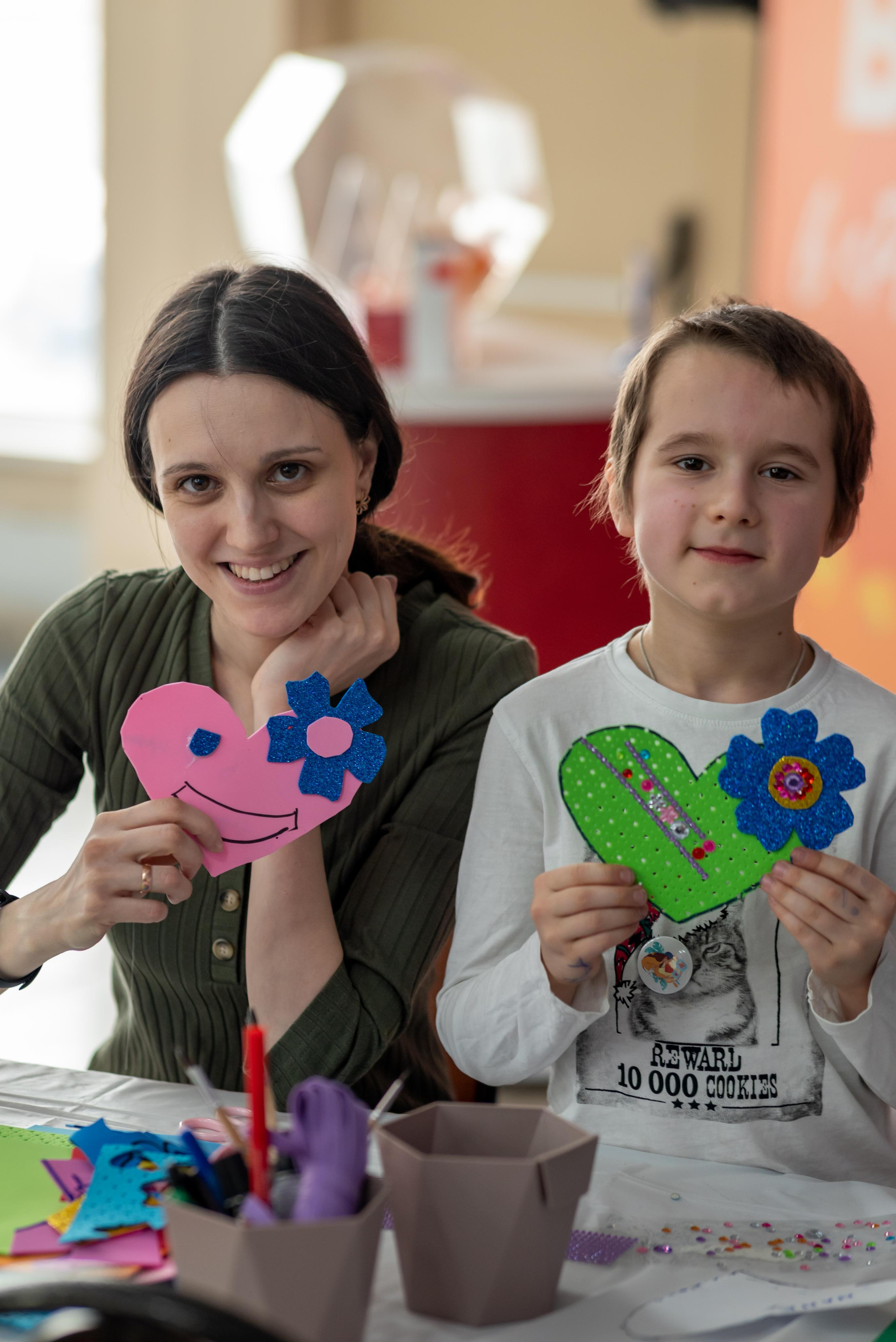 8 марта ТЦ Ритейл Парк. Выпускные альбомы Москва и МО. Школьный и семейный фотограф